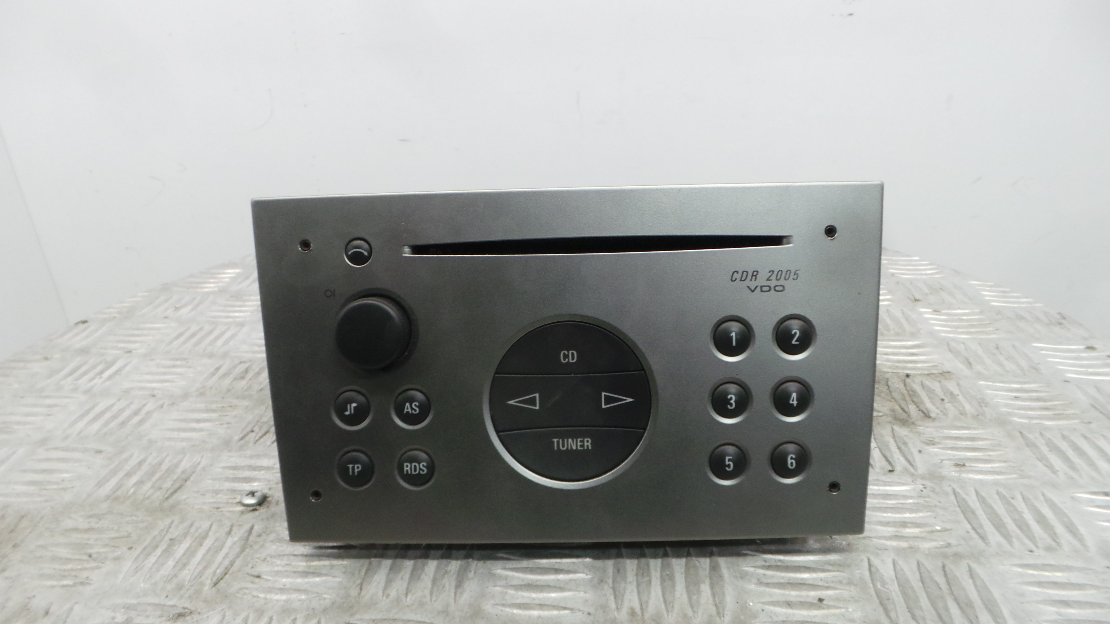 Auto-rádios 24469306 - OPEL CORSA C (X01)-36897954