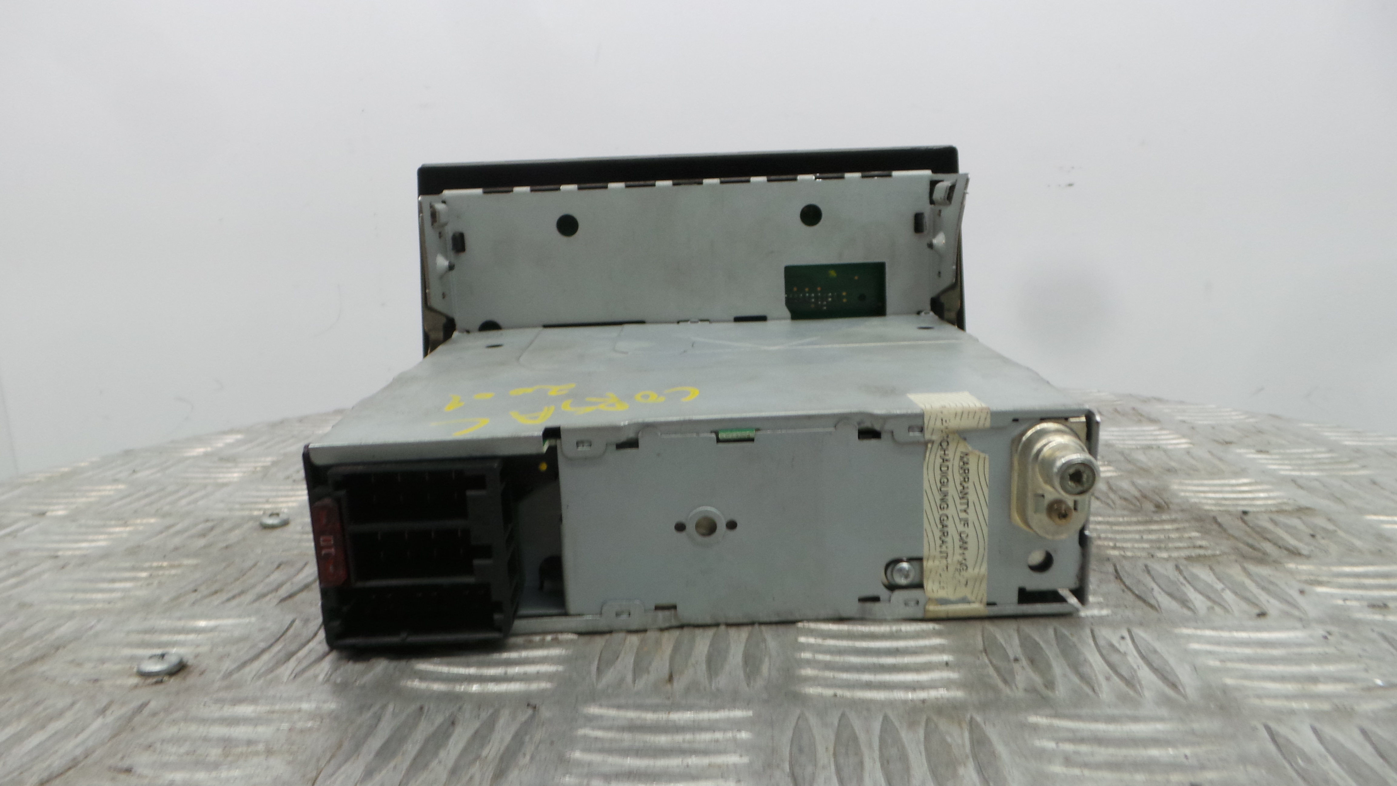 Auto-rádios 24469306 - OPEL CORSA C (X01)-36897954