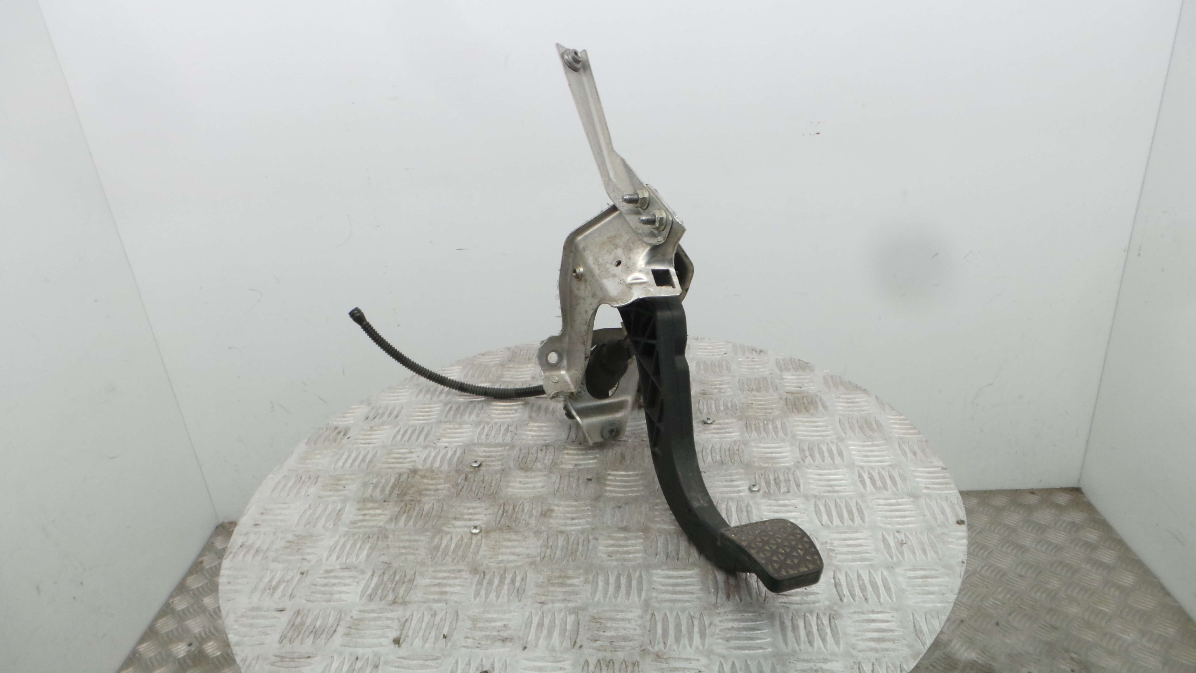 Pedal de Embraiagem 9156593 - OPEL CORSA C (X01)-36898060