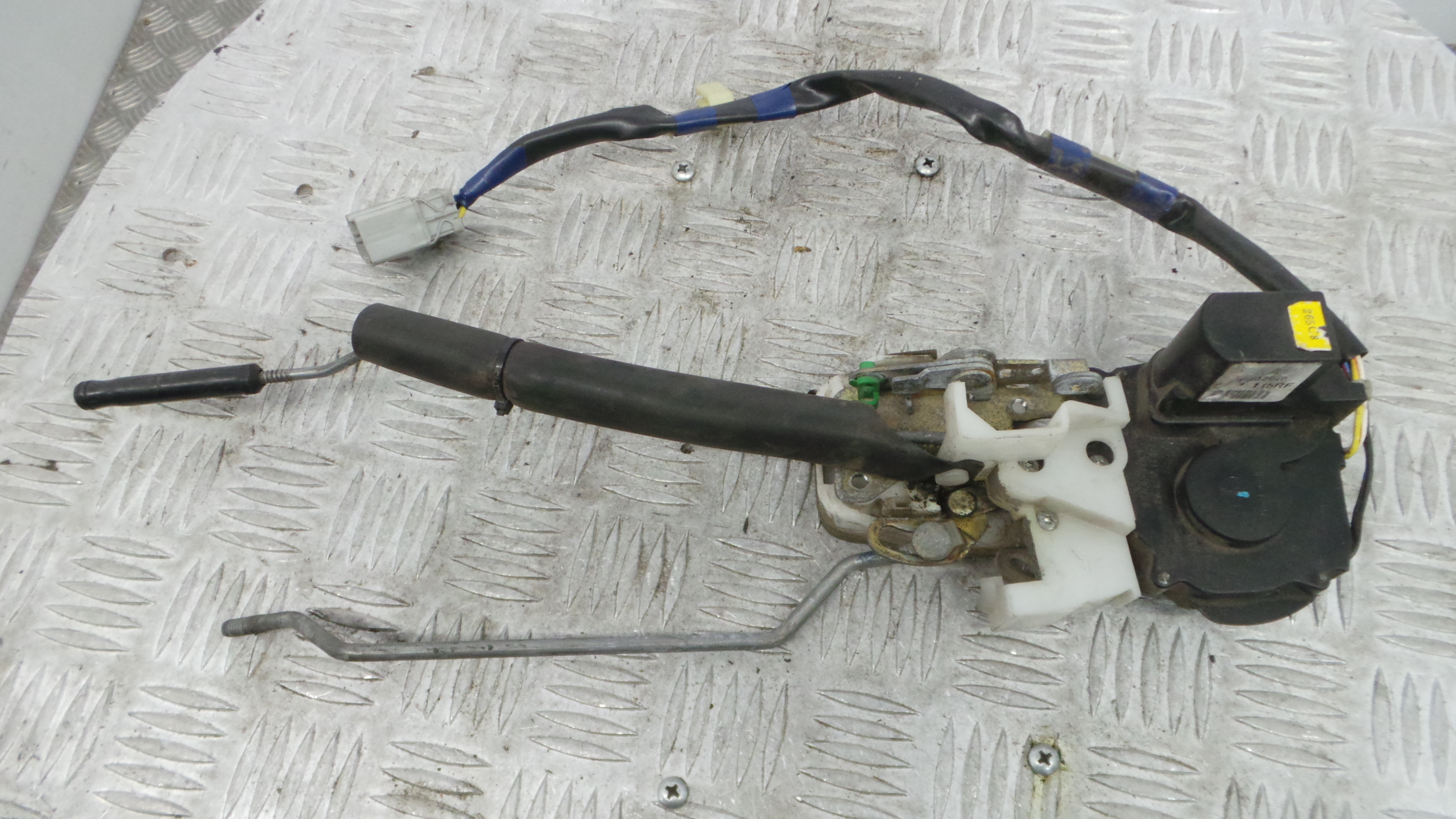 Fecho da Porta Frente Dto FQJ103120 - ROVER 45 I Hatchback (RT)-36901266