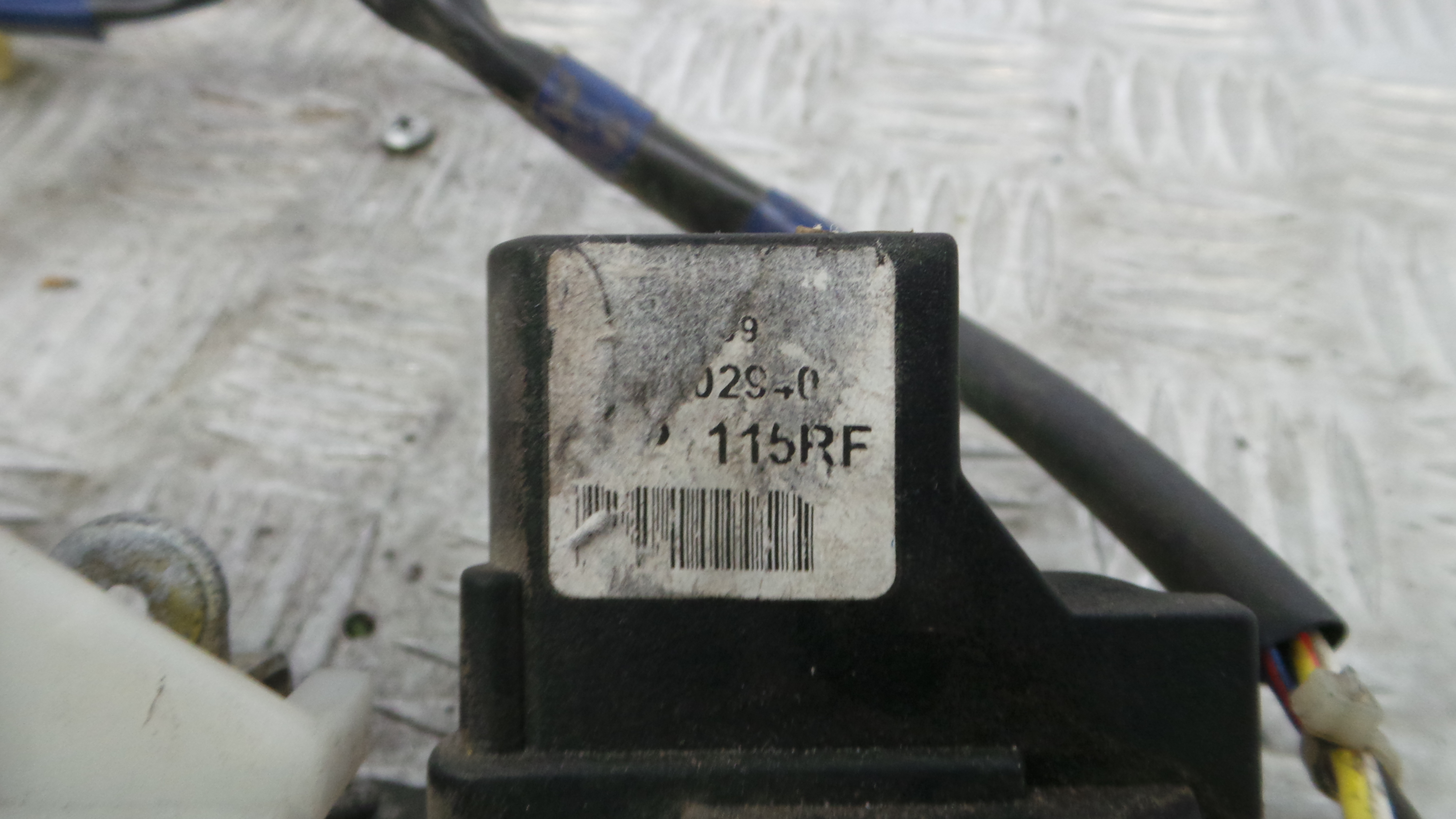 Fecho da Porta Frente Dto FQJ103120 - ROVER 45 I Hatchback (RT)-36901266