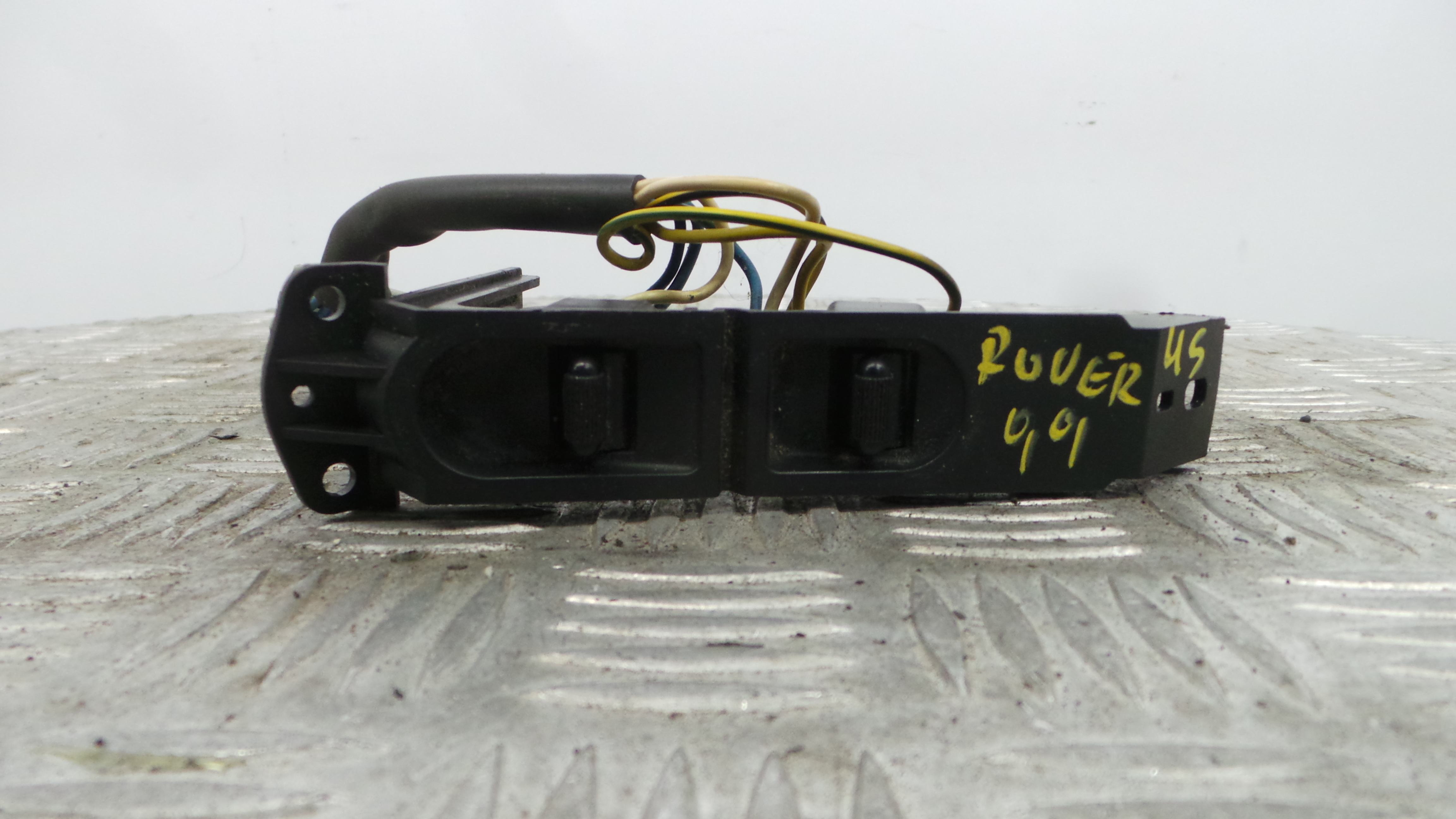 Interruptor / Comando Elevador Vidro Frente Esq  YUF101190PMP - ROVER 45 I Hatchback (RT)-36901278