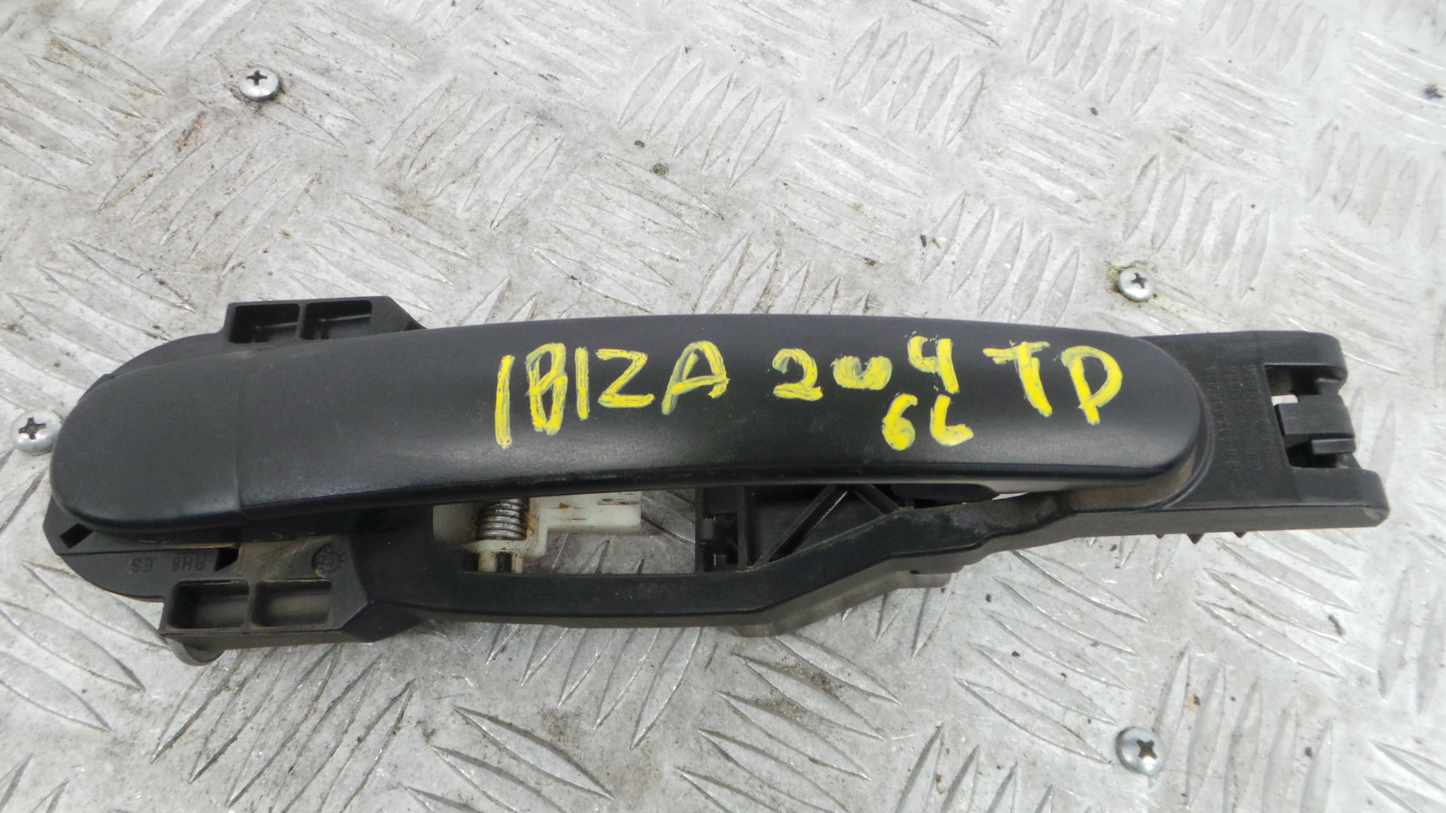 Puxador Exterior Trás Direita   6L0837885 - SEAT IBIZA III (6L1), IBIZA Mk III (6L1)-36901496