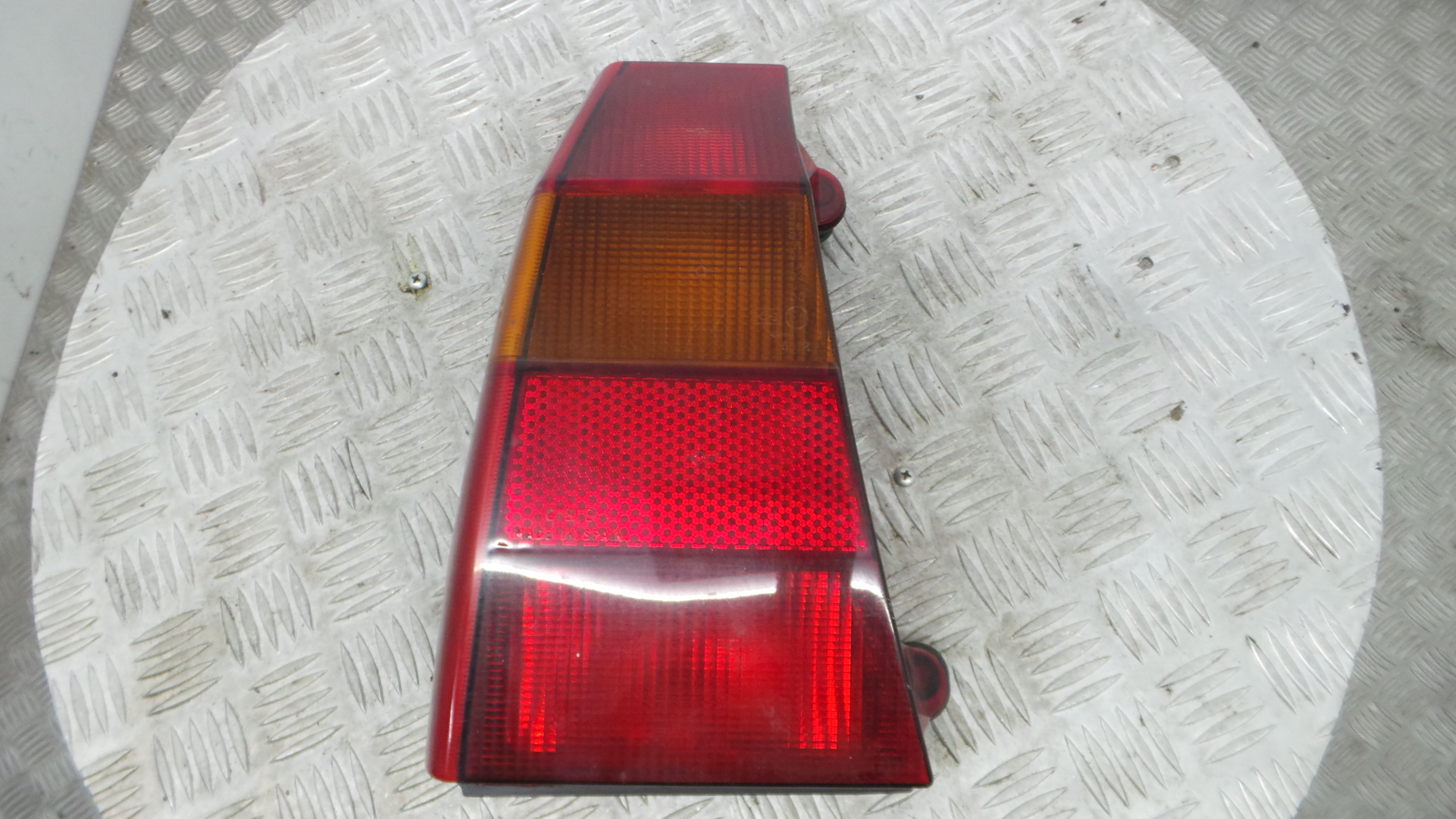 Farolim Stop Esq 95659631 - CITROËN AX (ZA-_)-36902381