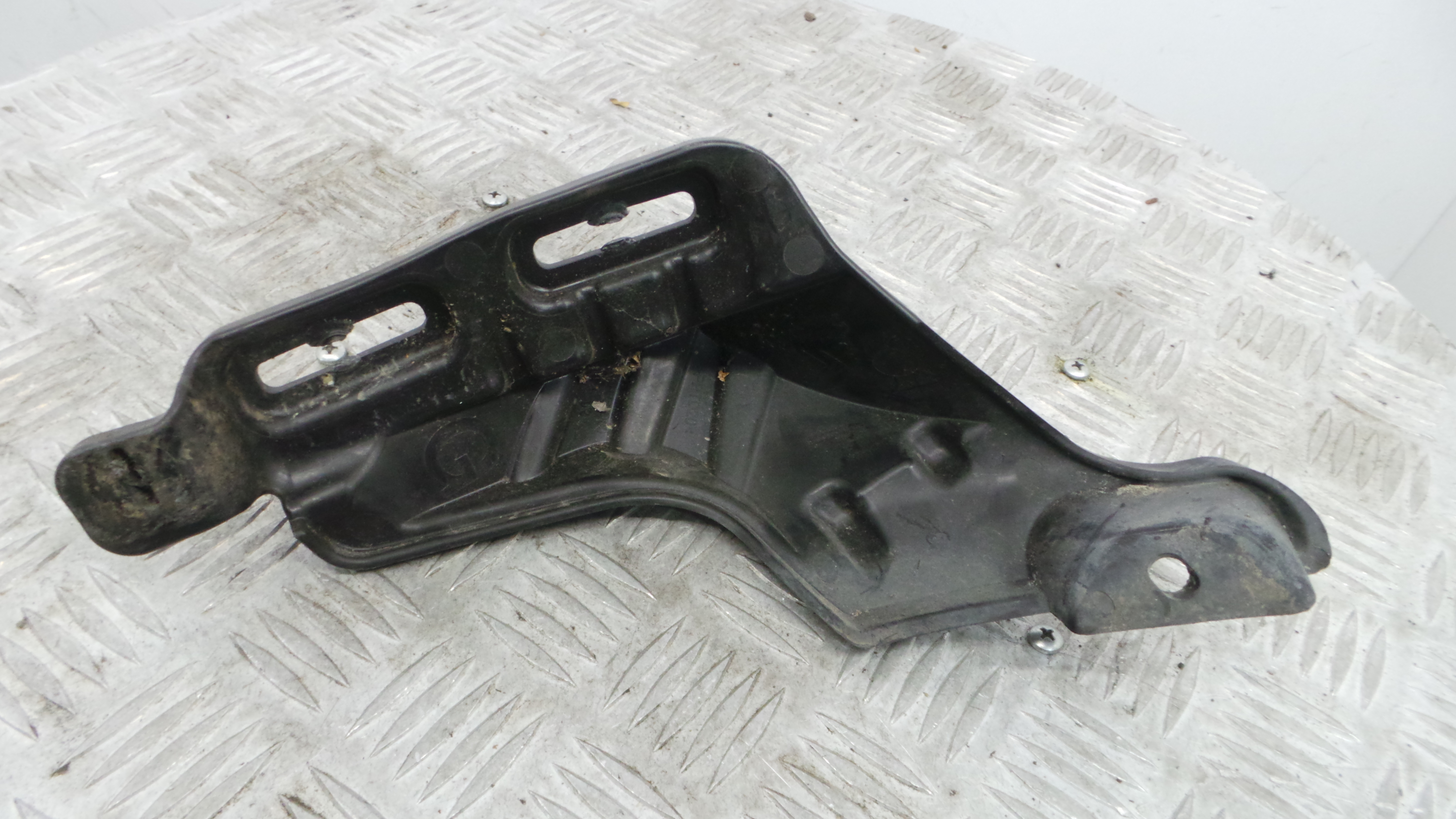 Suporte Guarda Lamas 9812550980 - CITROËN C3 / C3 ORIGIN III (SX)-36904945