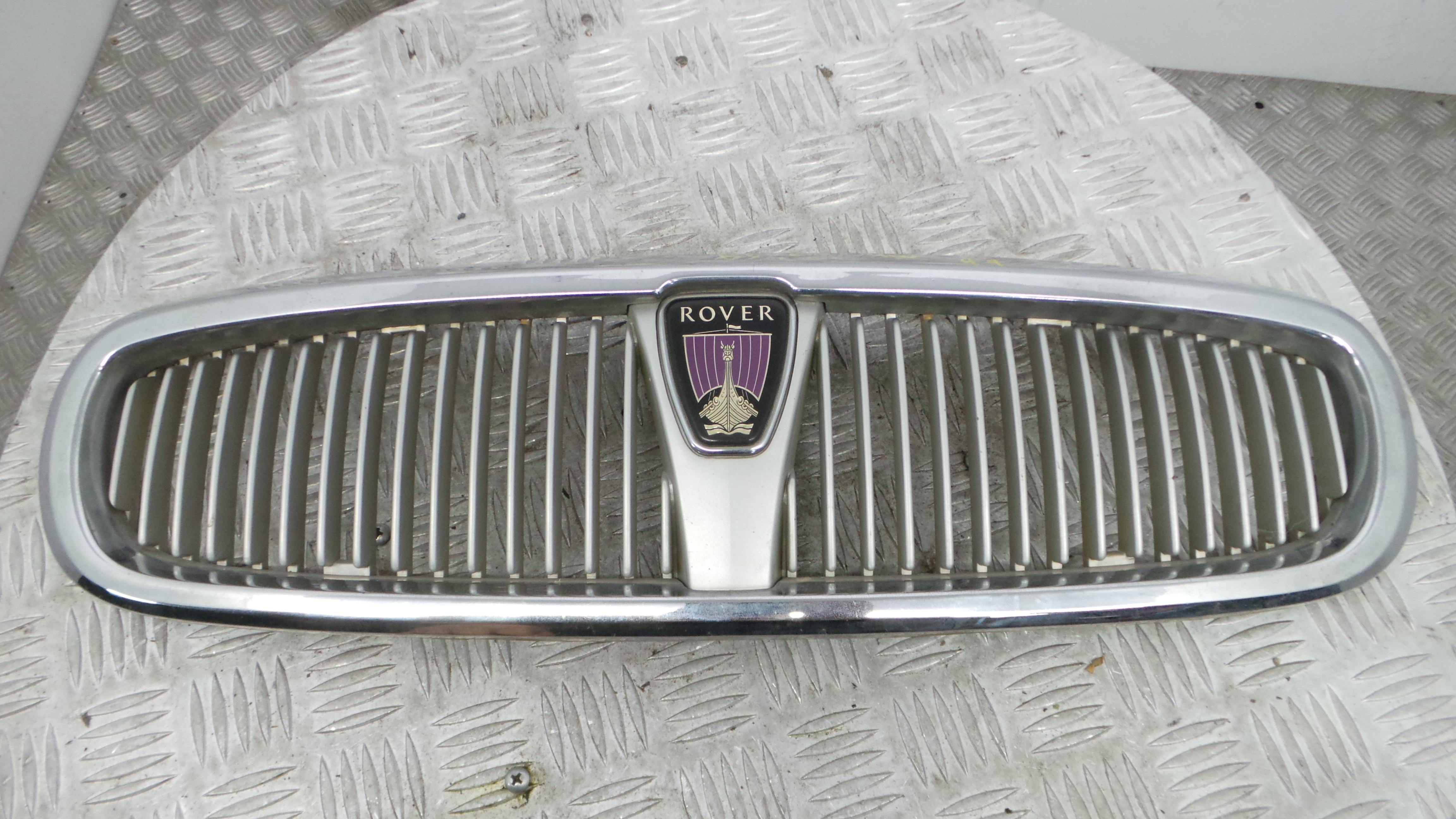 Grelha da Frente RVG202NA - ROVER 400 II Hatchback (RT)-36905124