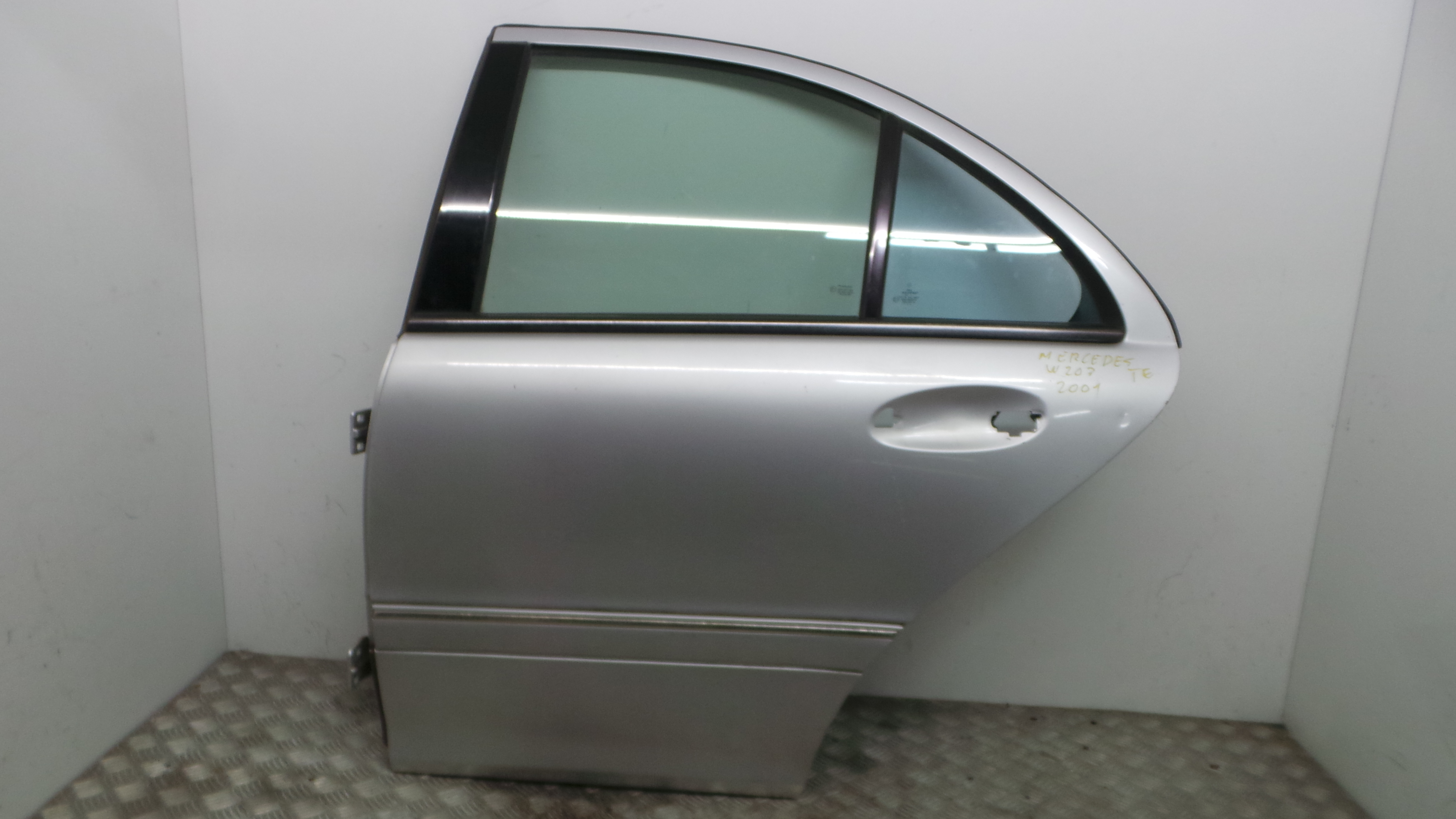 Porta Trás Esq A2037300705 - MERCEDES-BENZ C-CLASS (W203)-36905138
