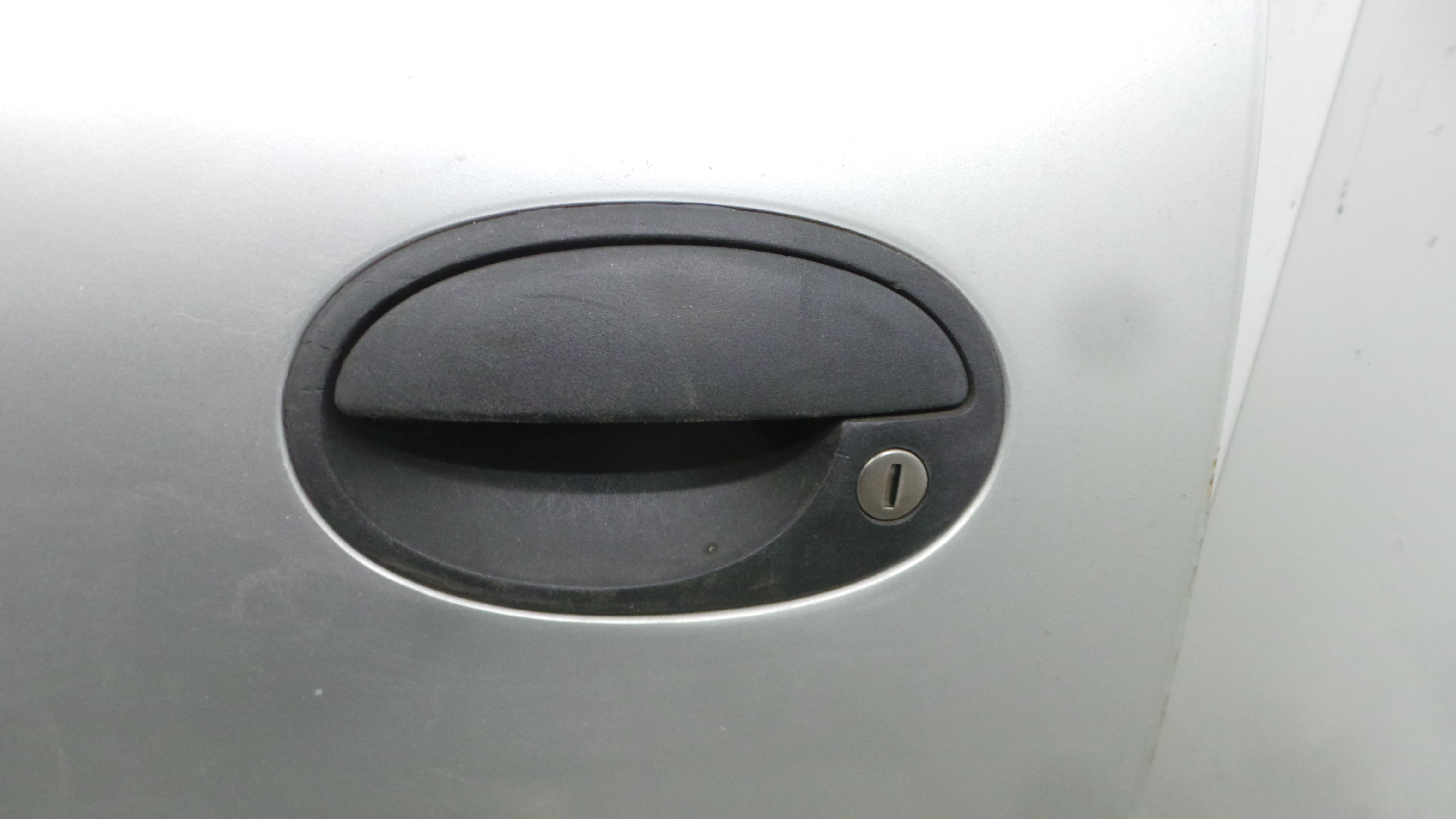 Puxador Exterior Frente Esquerdo 9201063 - OPEL CORSA C (X01)-36905299