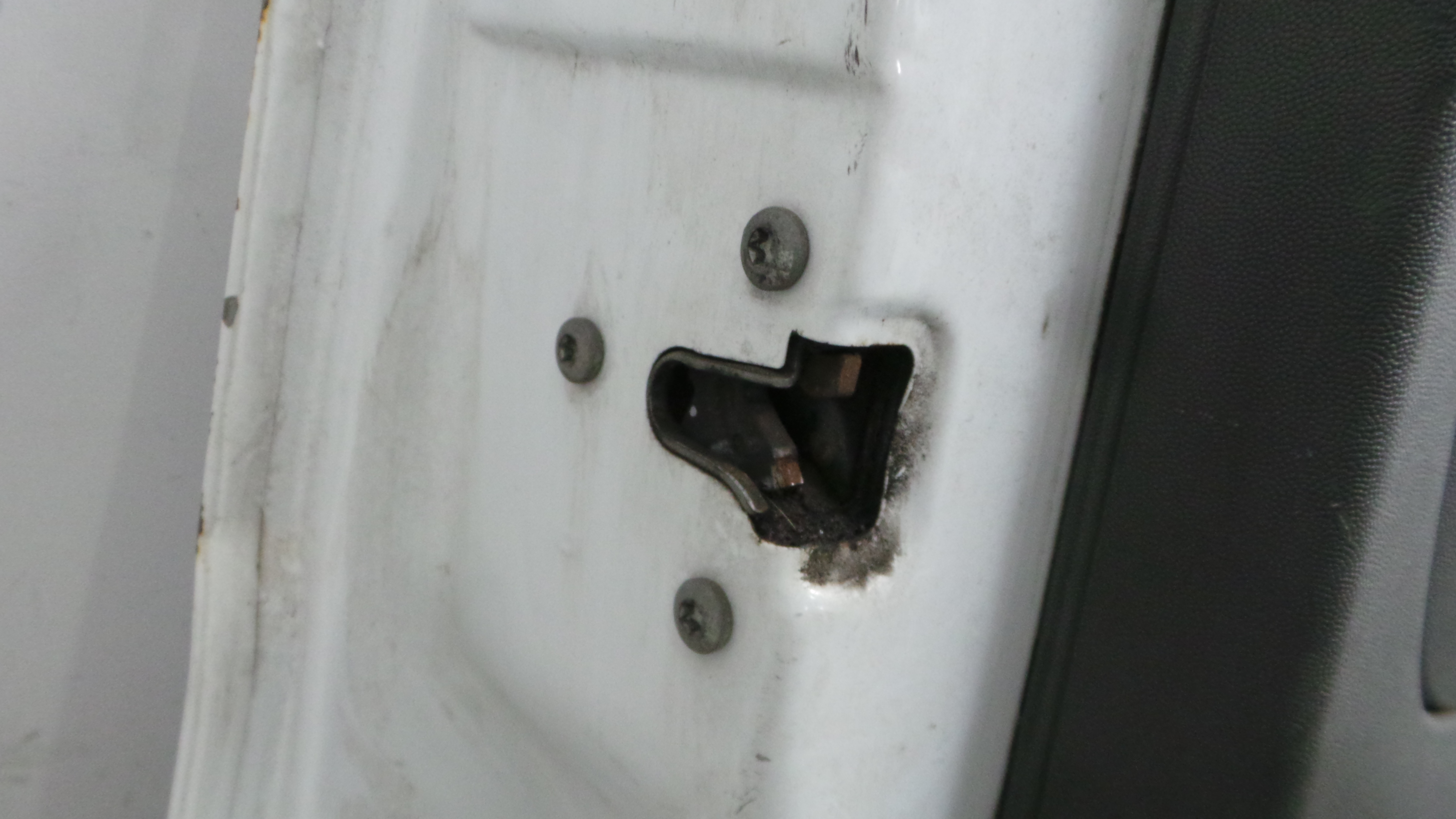 Fecho da Porta Frente Esq 13203899 - OPEL COMBO Caixa/monovolume-36905665