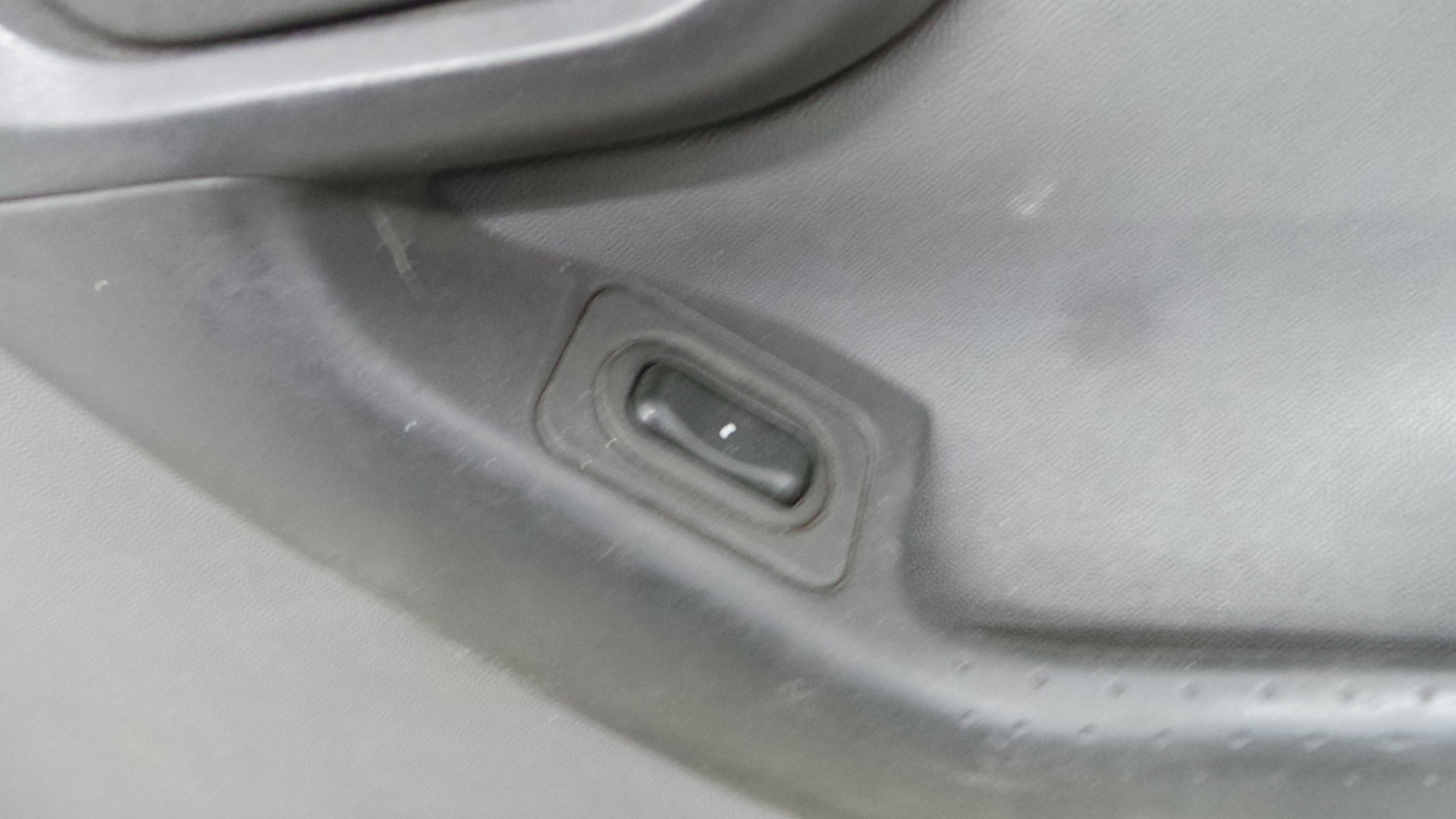 Interruptor / Comando Elevador Vidro Frente Dto - OPEL COMBO Caixa/monovolume-36905671 Interruptor / Comando Elevador Vidro Frente Dto - OPEL COMBO Caixa/monovolume-36905671