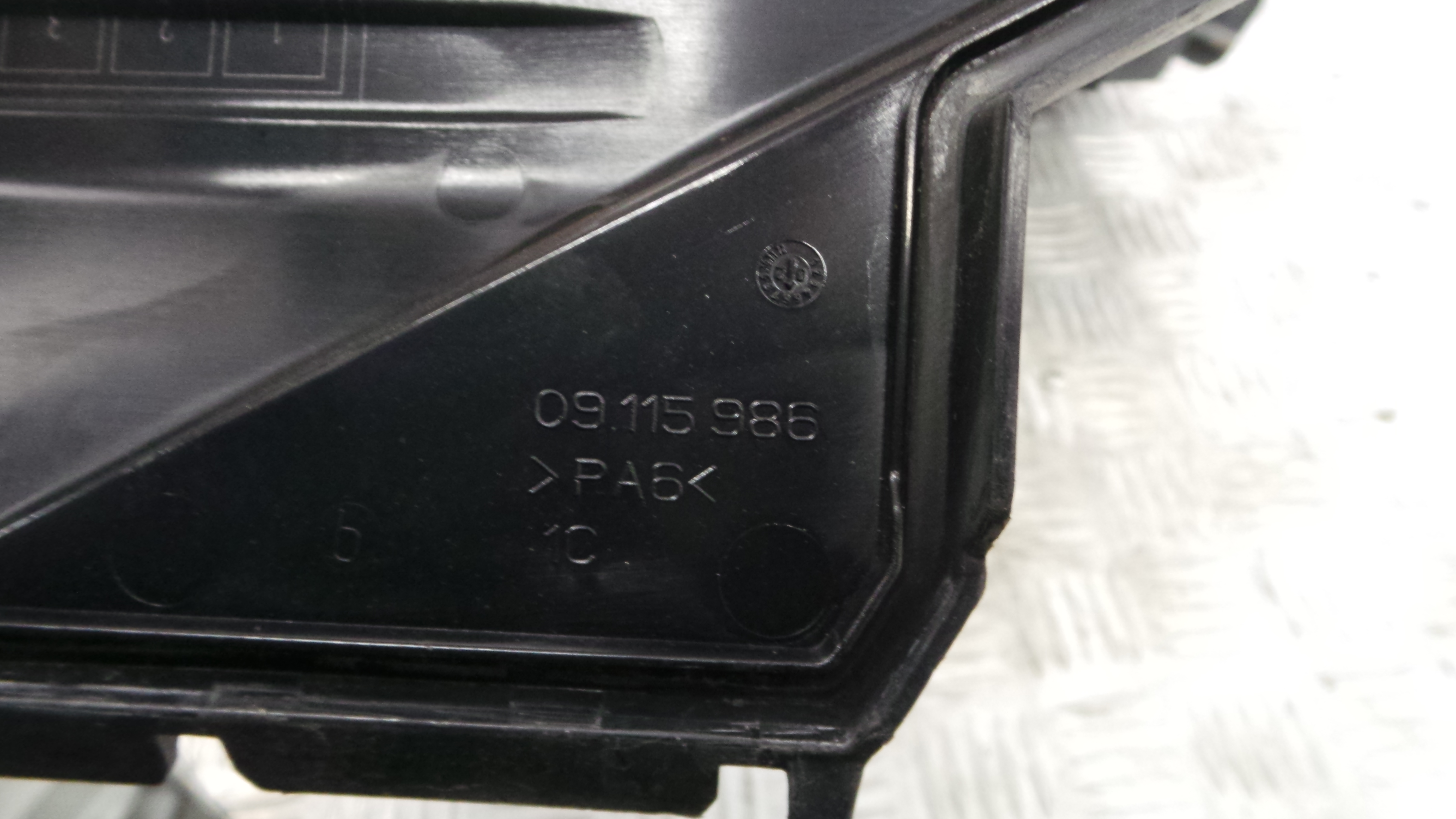 Caixa de Fusiveis 09115985 - OPEL COMBO Caixa/monovolume-36908463