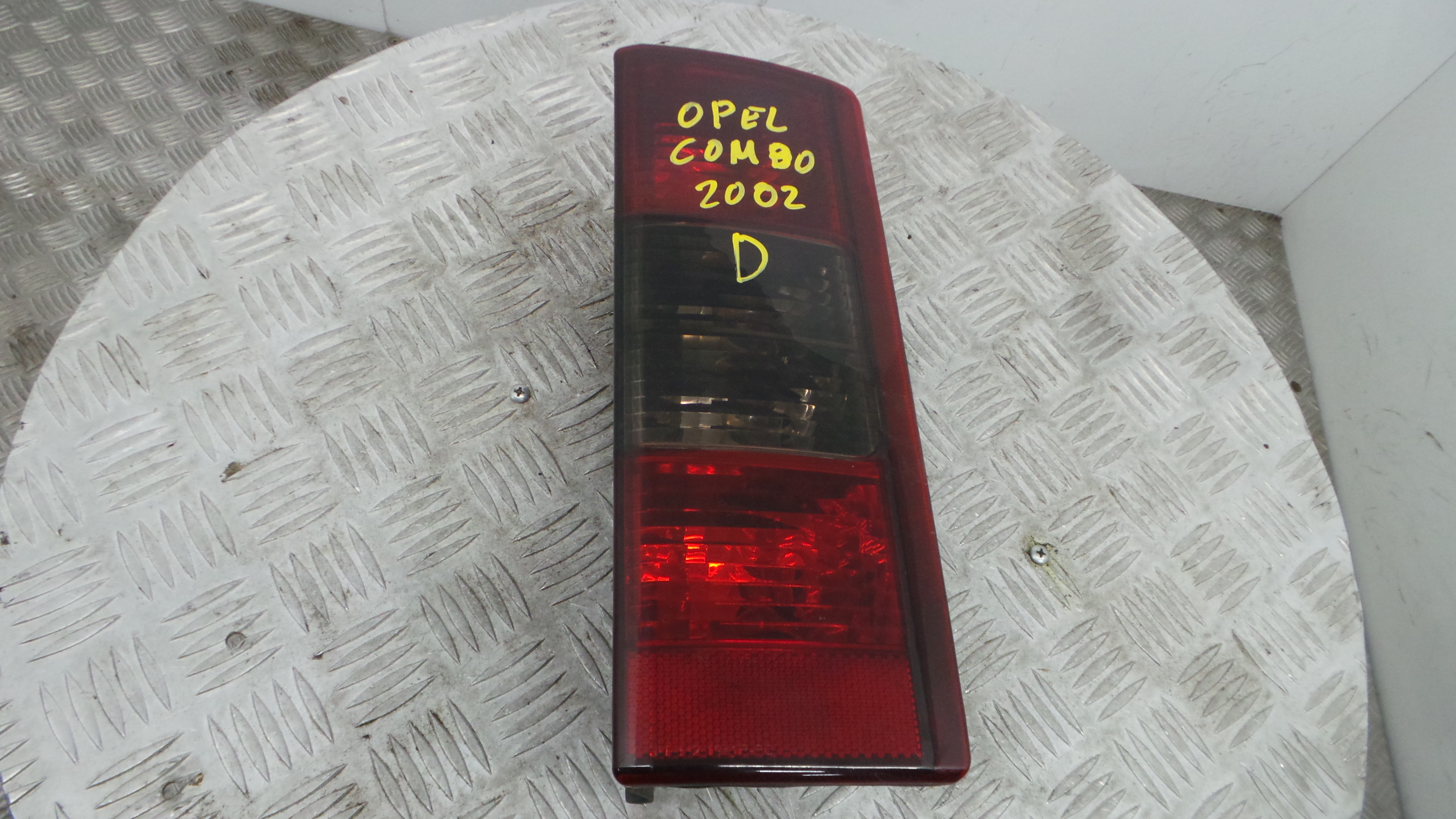 Farolim Stop Dto 08-442-1941R-B - OPEL COMBO Caixa/monovolume-36908469 Farolim Stop Dto 08-442-1941R-B - OPEL COMBO Caixa/monovolume-36908469