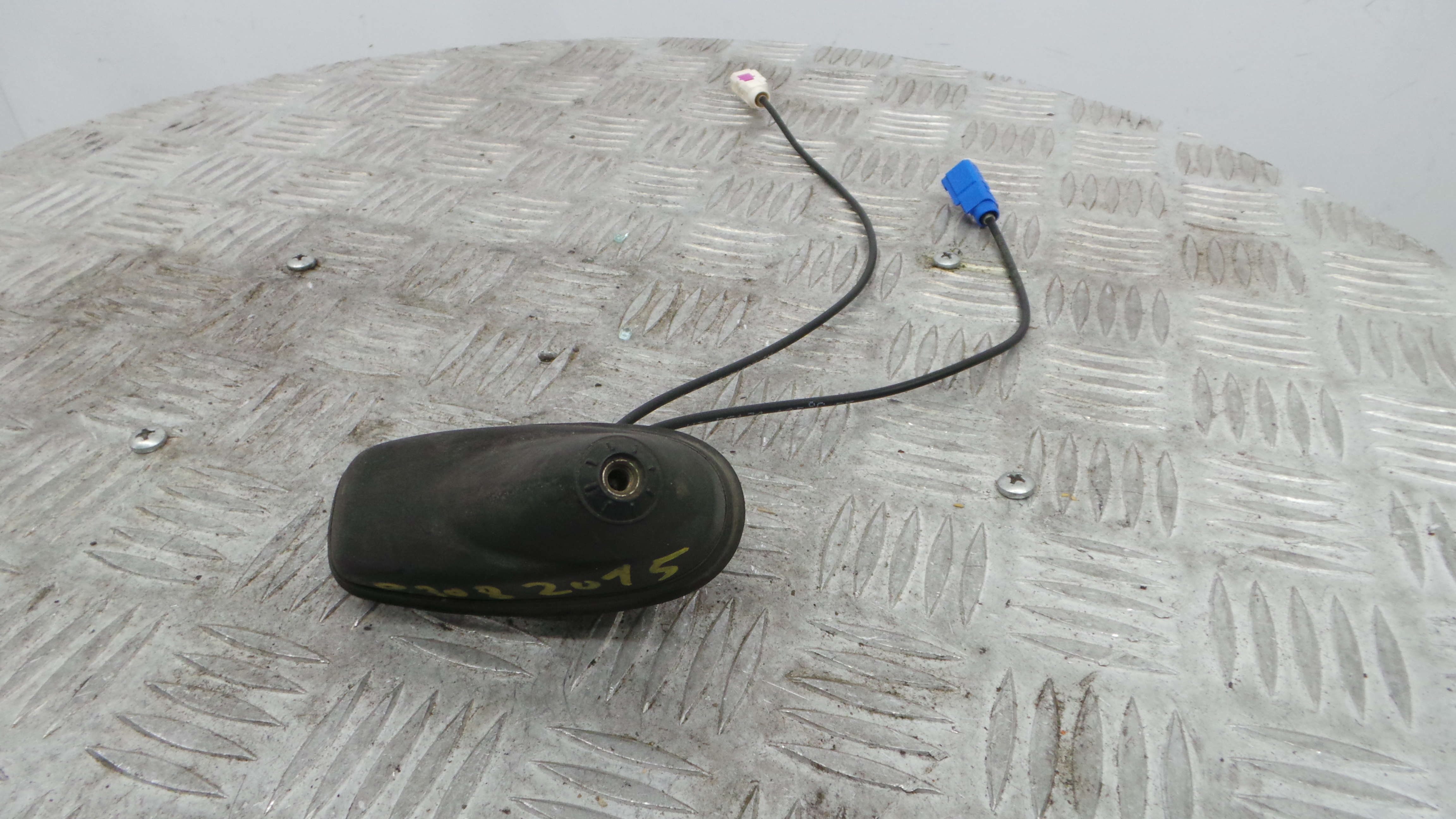 Antena 9666567580 - PEUGEOT 308 II (LB_, LP_, LW_, LH_, L3_)-36908606