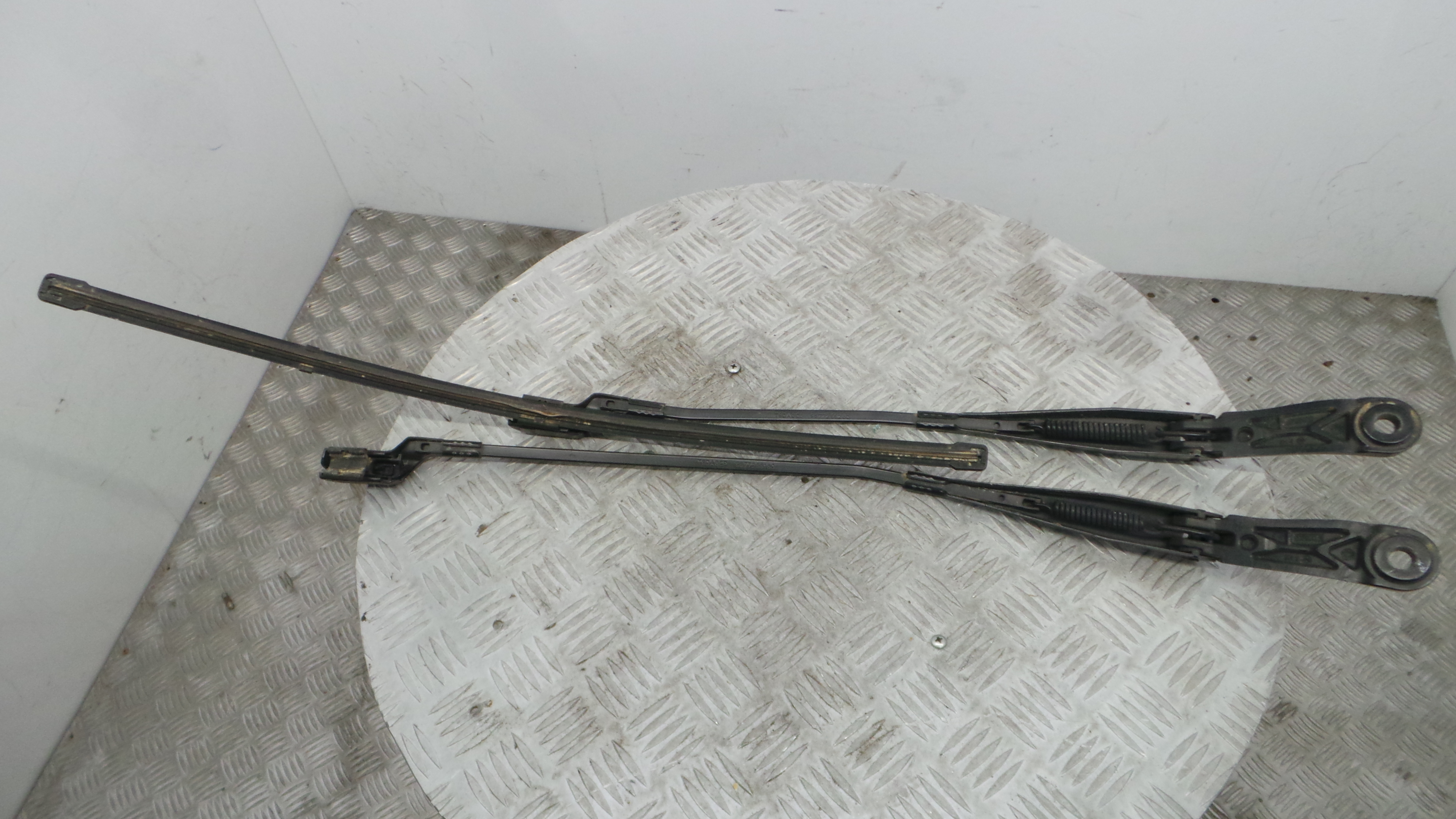 Braço Do Limpa-vidros 9677256180 - PEUGEOT 308 II (LB_, LP_, LW_, LH_, L3_)-36908641