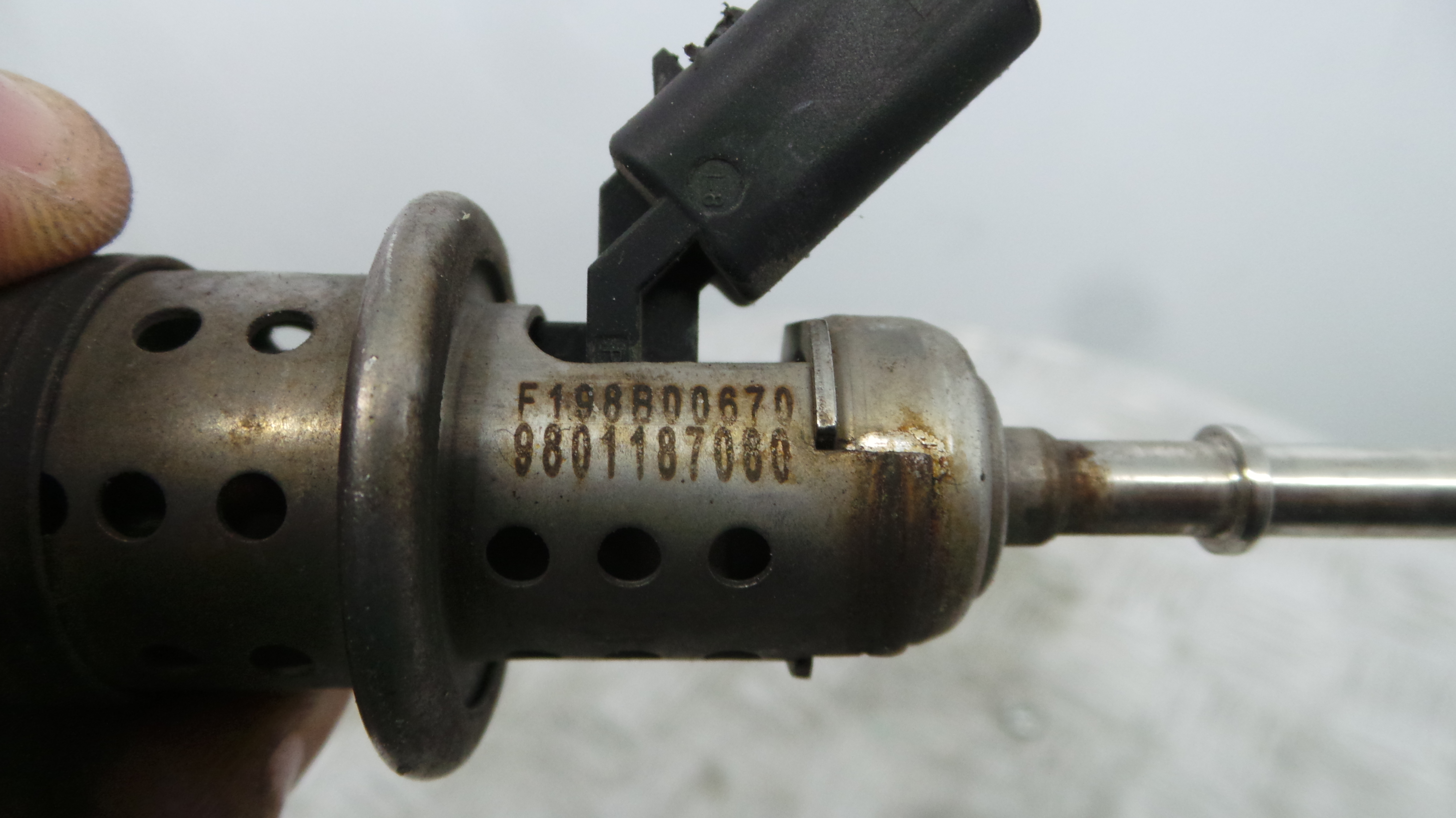 Injetor AdBlue 9801187080 - PEUGEOT 308 II (LB_, LP_, LW_, LH_, L3_)-36908645