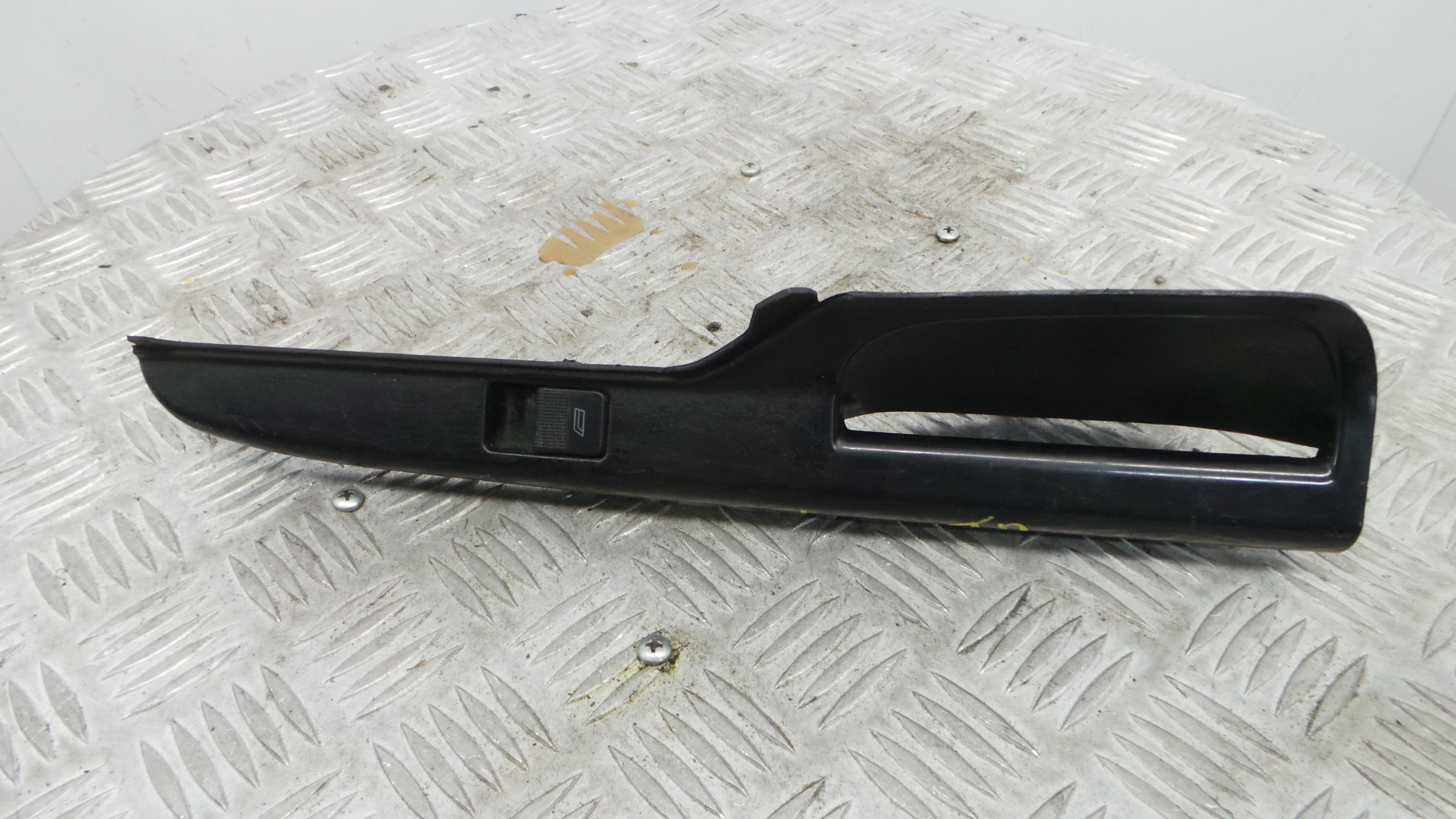 Interruptor / Comando Elevador Vidro Trás Dto 6K0867172A - SEAT IBIZA II (6K1), IBIZA Mk II (6K1)-36908847 Interruptor / Comando Elevador Vidro Trás Dto 6K0867172A - SEAT IBIZA II (6K1), IBIZA Mk II (6K1)-36908847