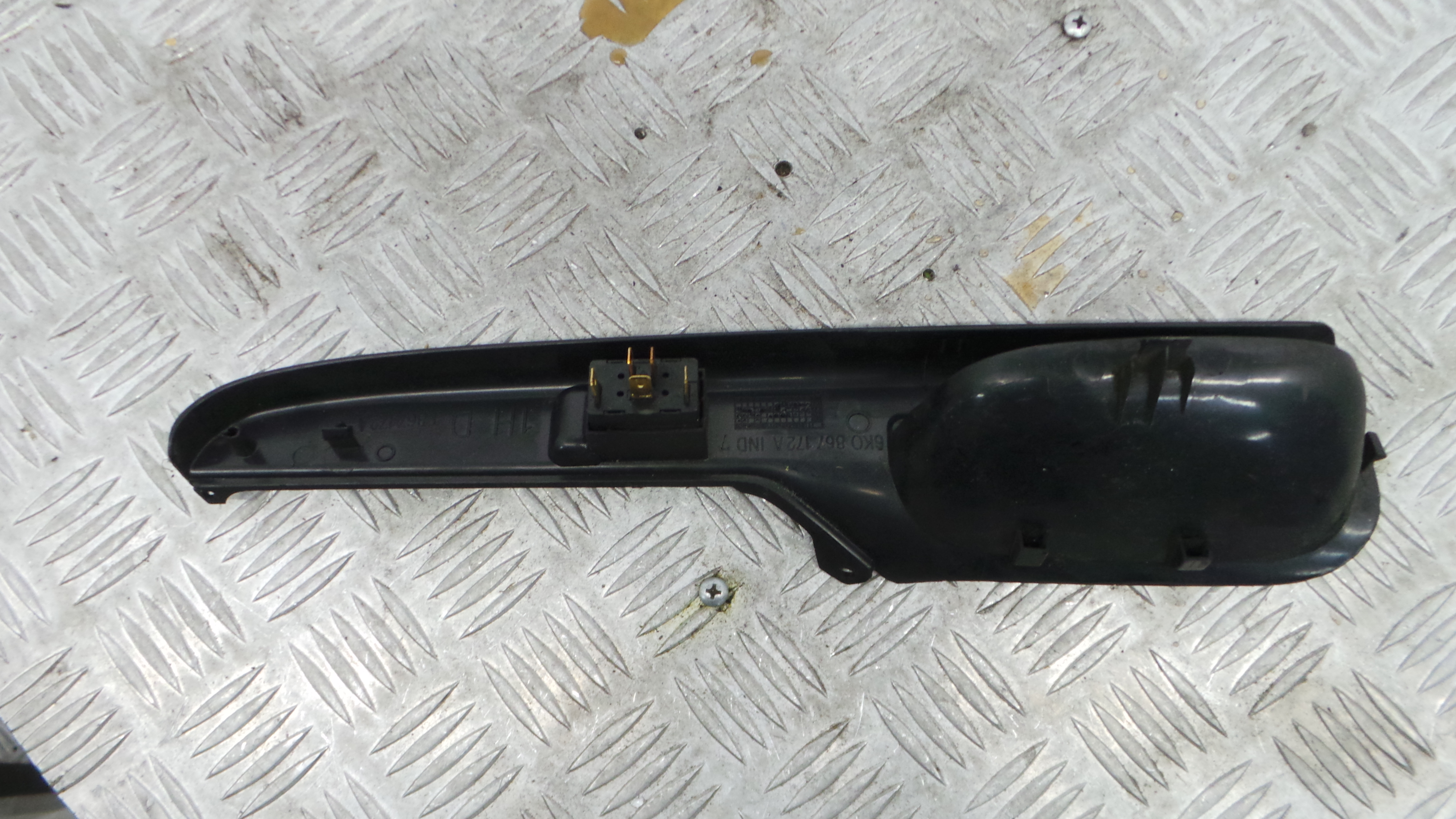 Interruptor / Comando Elevador Vidro Trás Dto 6K0867172A - SEAT IBIZA II (6K1), IBIZA Mk II (6K1)-36908847