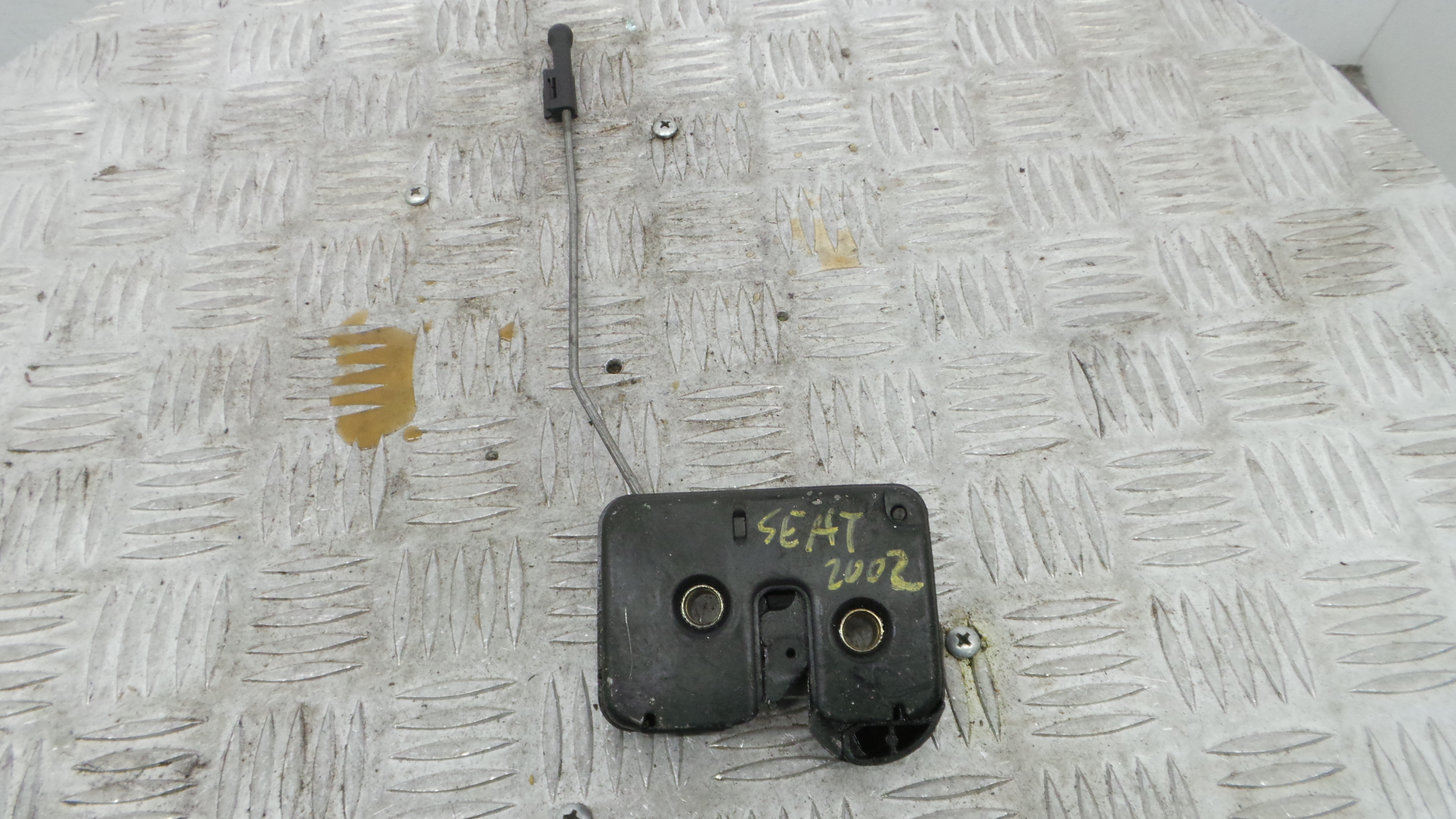 Fecho Mala  6K6827505A - SEAT IBIZA II (6K1), IBIZA Mk II (6K1)-36908864