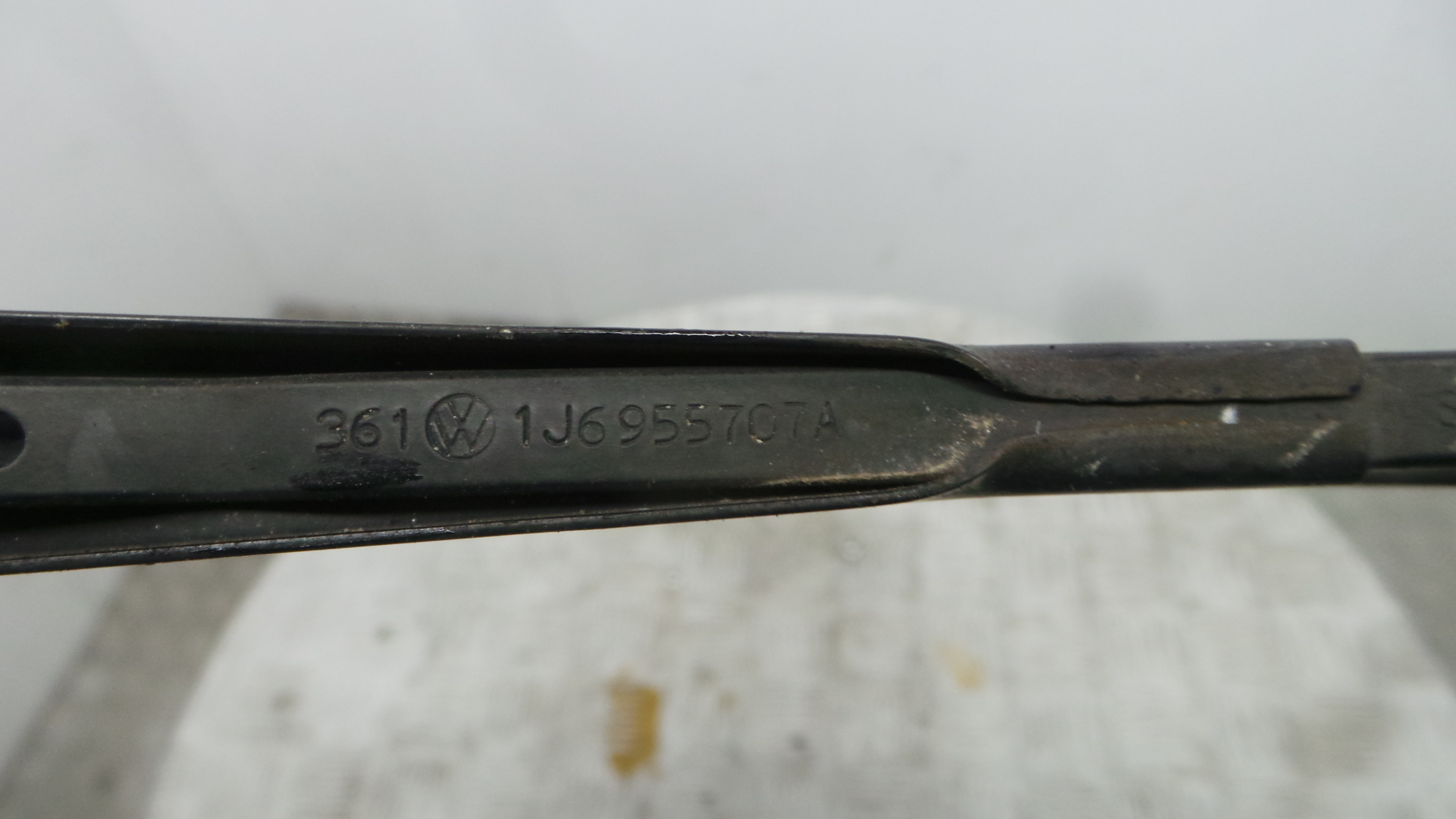 Braço Do Limpa-vidros 1J6955707A - SEAT IBIZA II (6K1), IBIZA Mk II (6K1)-36908867