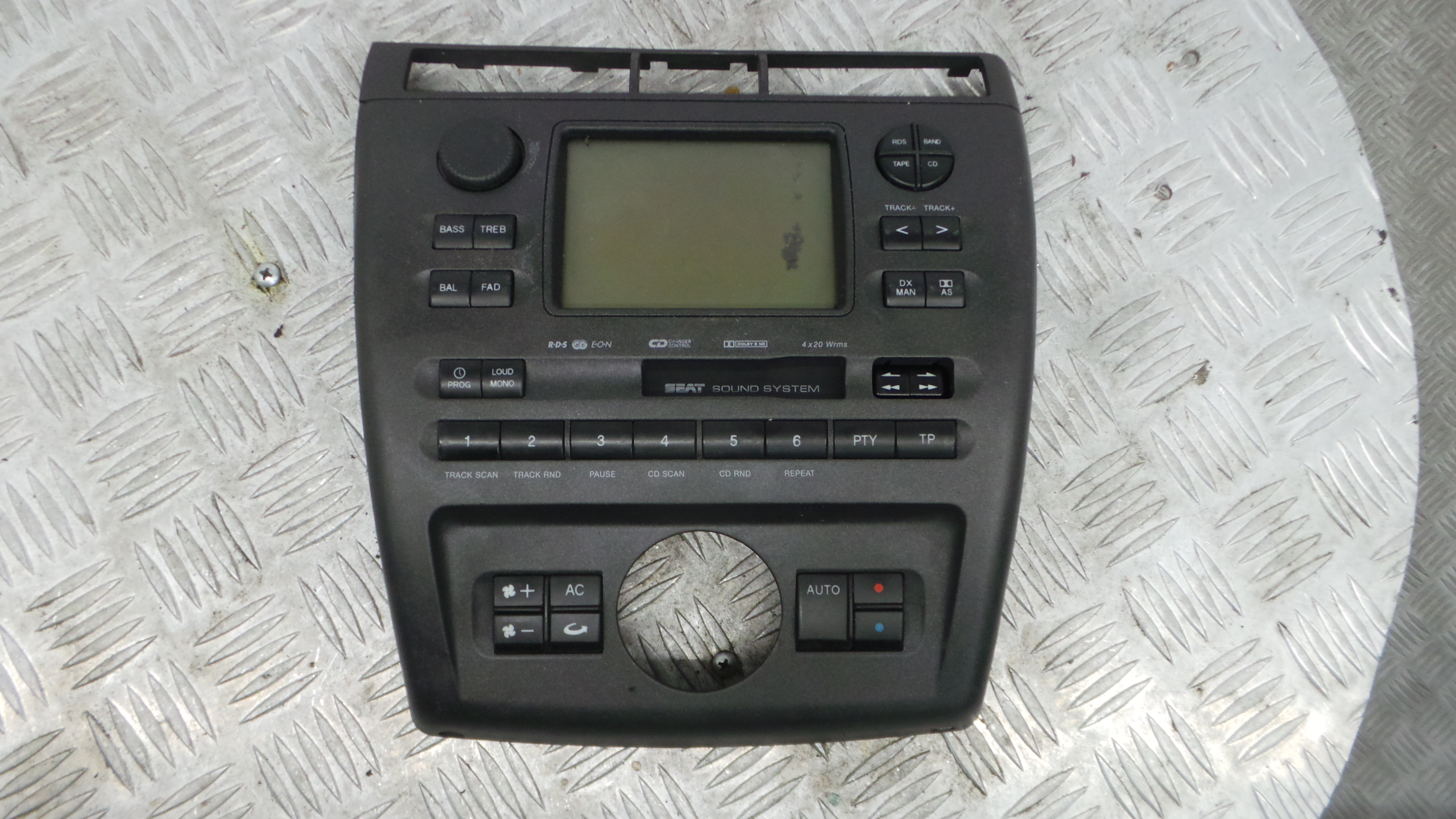 Display do Ar Condicionado / Rádio / GPS / DVD 6K1035905J - SEAT IBIZA II (6K1), IBIZA Mk II (6K1)-36908899