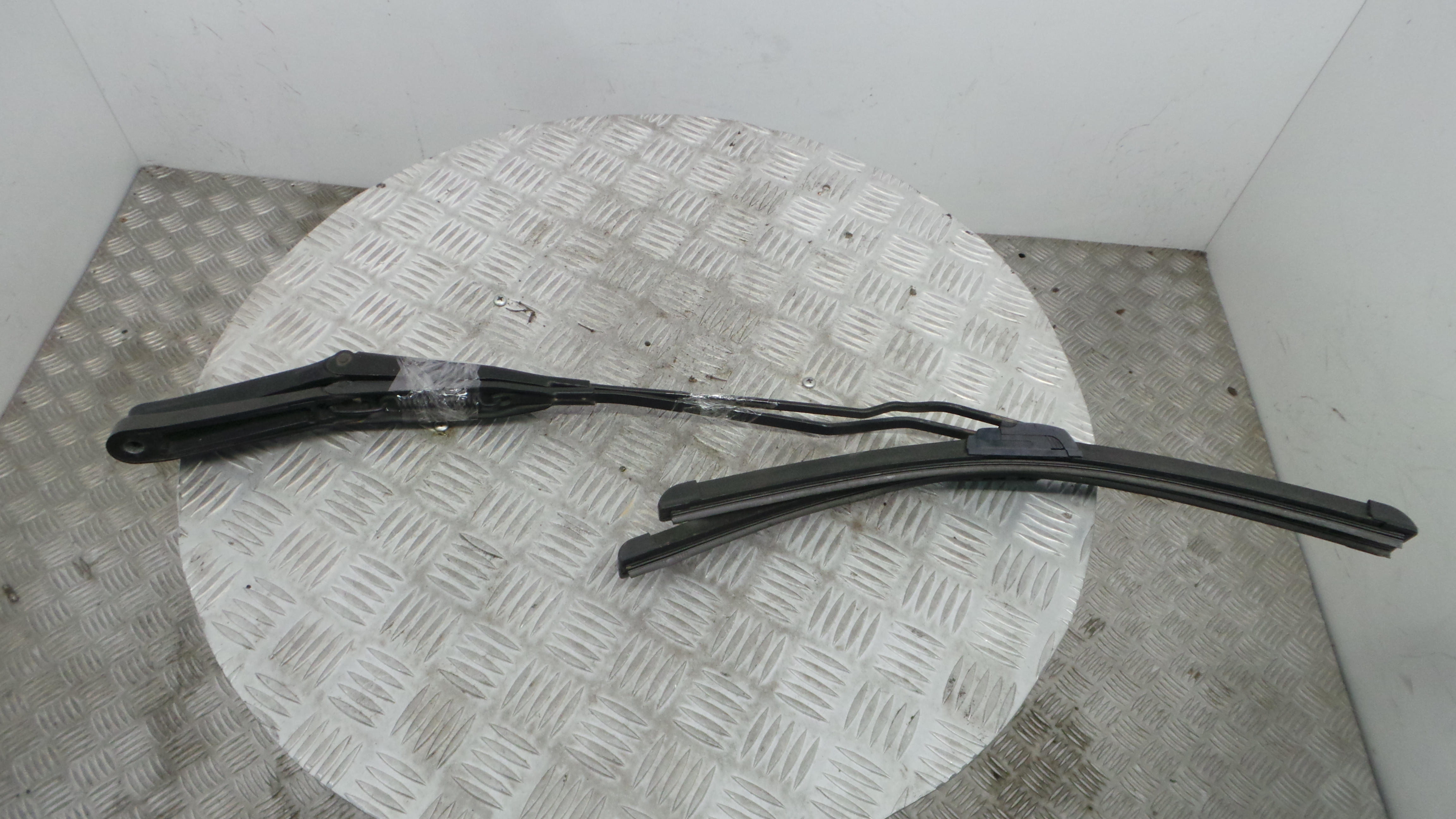 Braço Do Limpa-vidros 90559553 - OPEL ASTRA G Combi (T98)-36909074