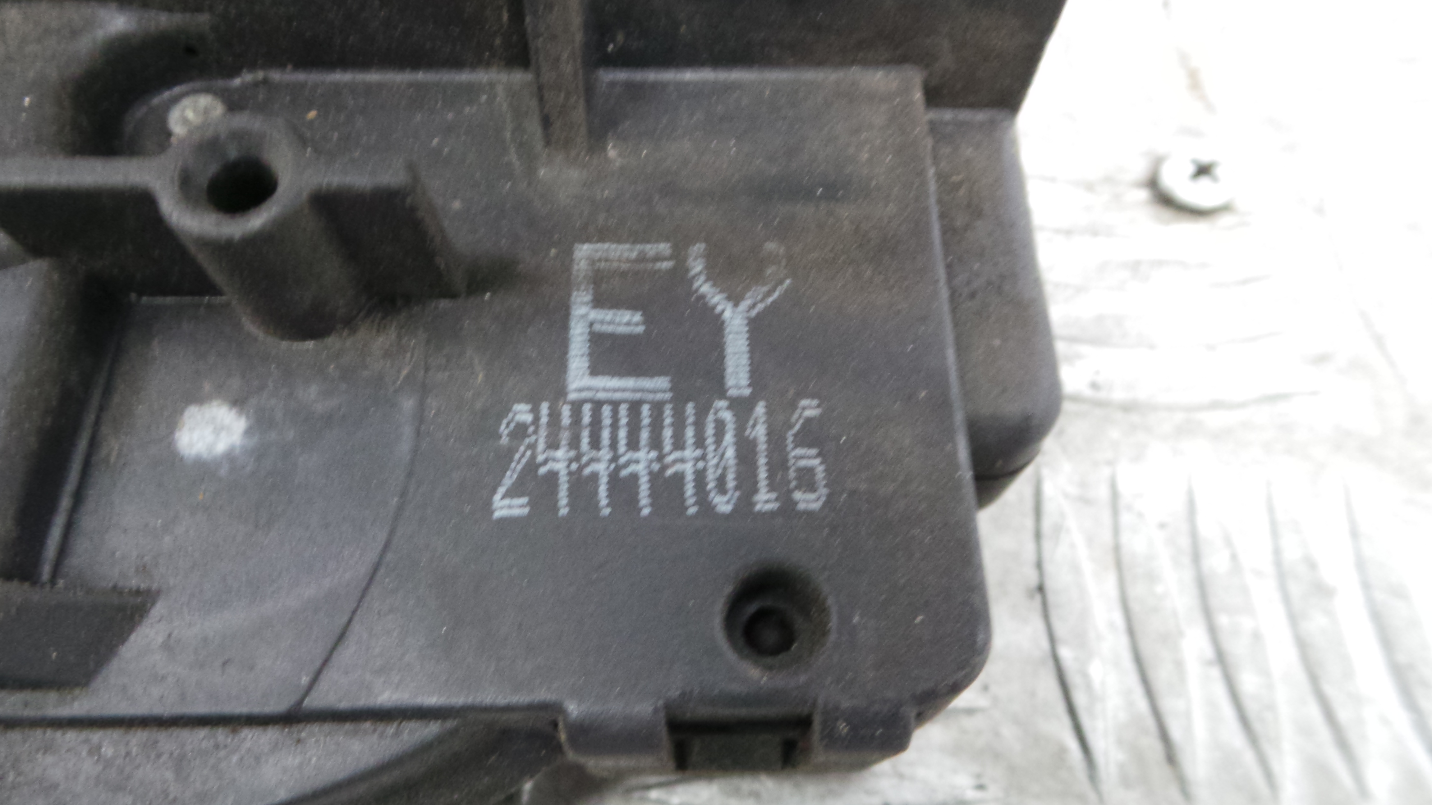 Fecho da Porta Frente Dto 24444016 - OPEL ASTRA G Combi (T98)-36909144