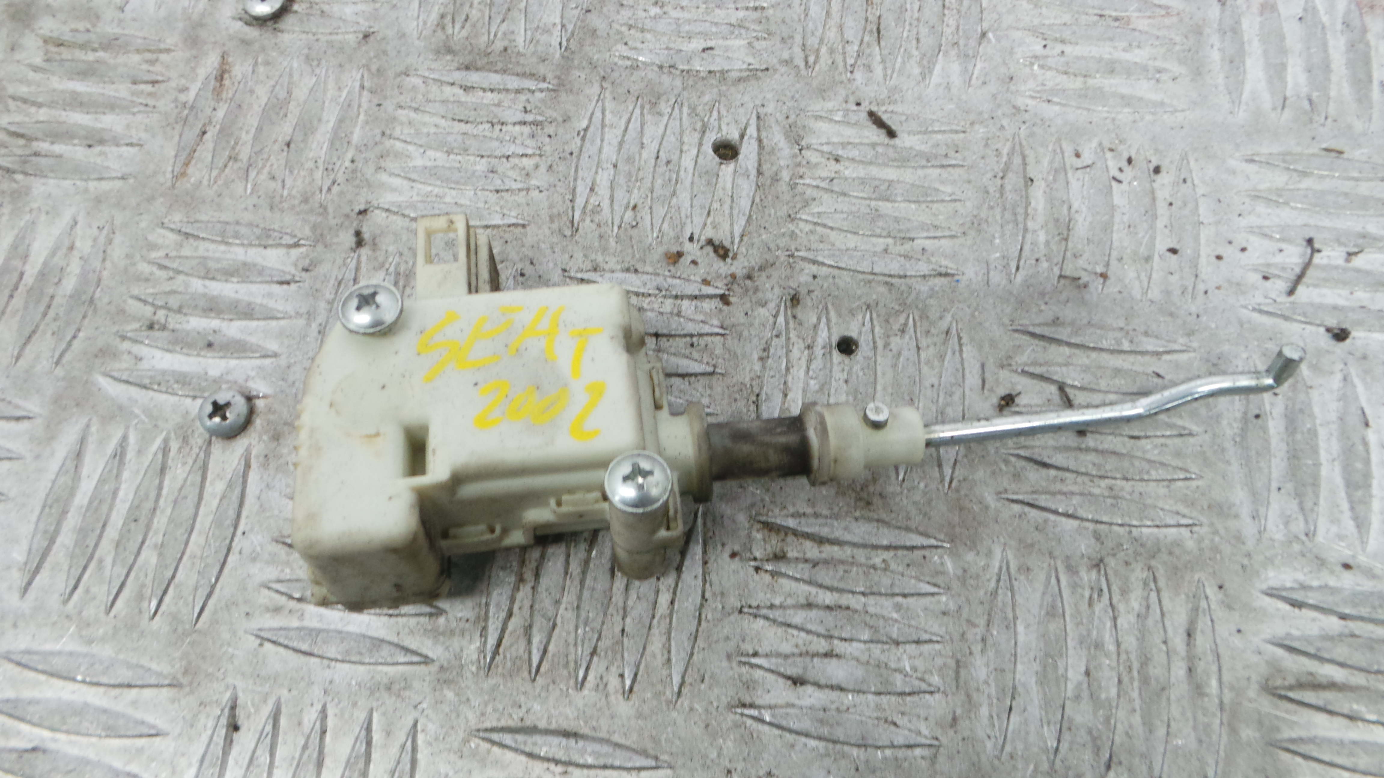 Pistola Fecho Central Mala 6K6862159A - SEAT IBIZA II (6K1), IBIZA Mk II (6K1)-36909199