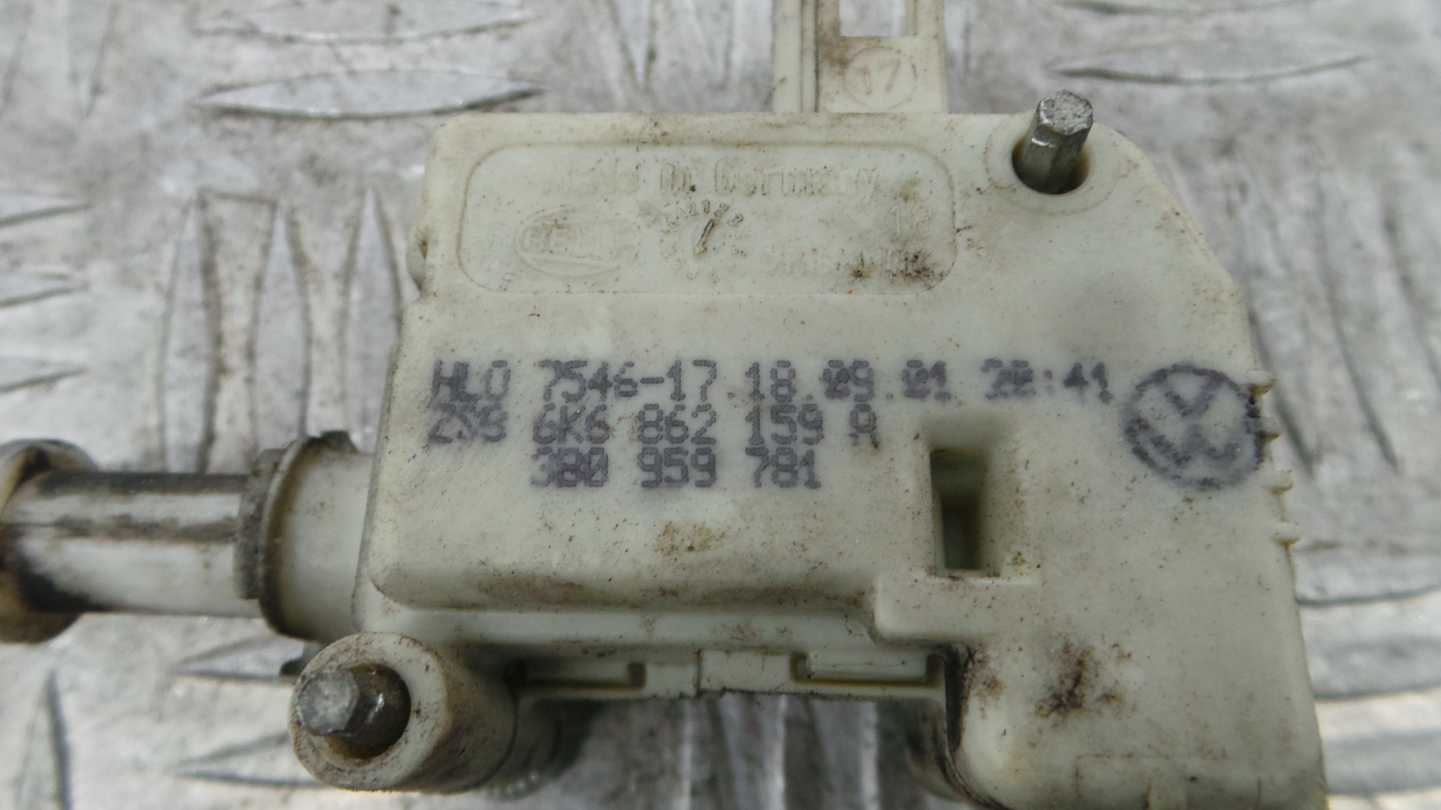 Pistola Fecho Central Mala 6K6862159A - SEAT IBIZA II (6K1), IBIZA Mk II (6K1)-36909199