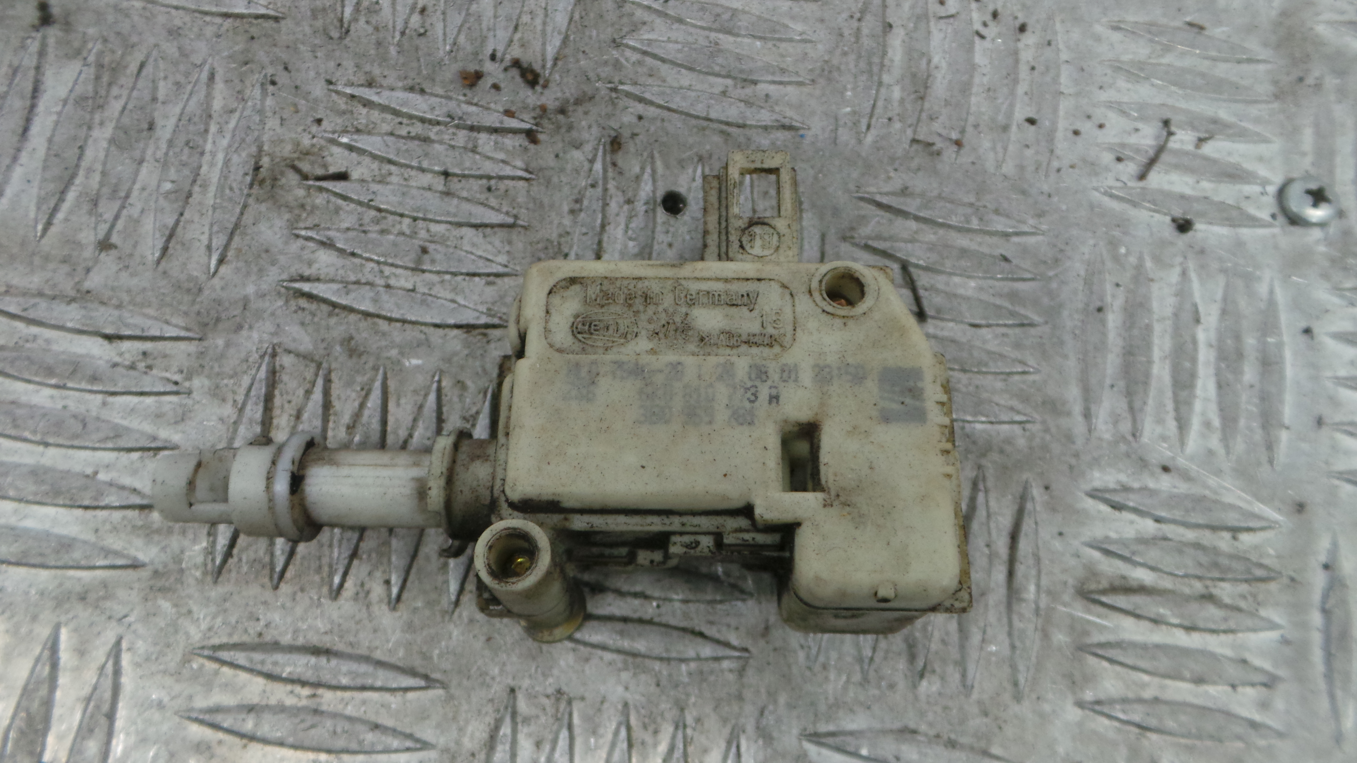 Pistola Deposito Combustivel 6K0810773A - SEAT IBIZA II (6K1), IBIZA Mk II (6K1)-36909202