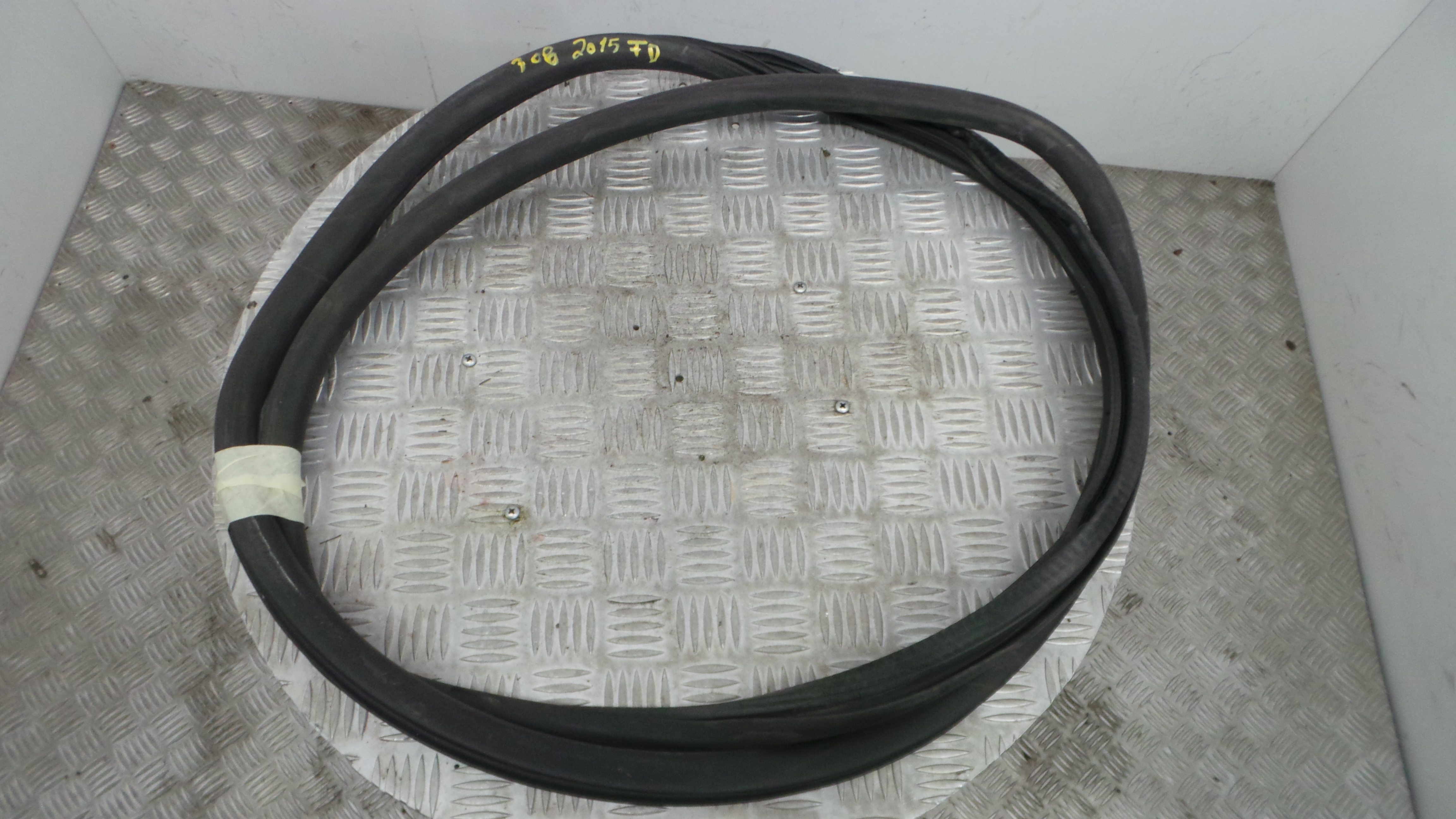 Borracha Porta Frente Direita 9675519980 - PEUGEOT 308 II (LB_, LP_, LW_, LH_, L3_)-36909290