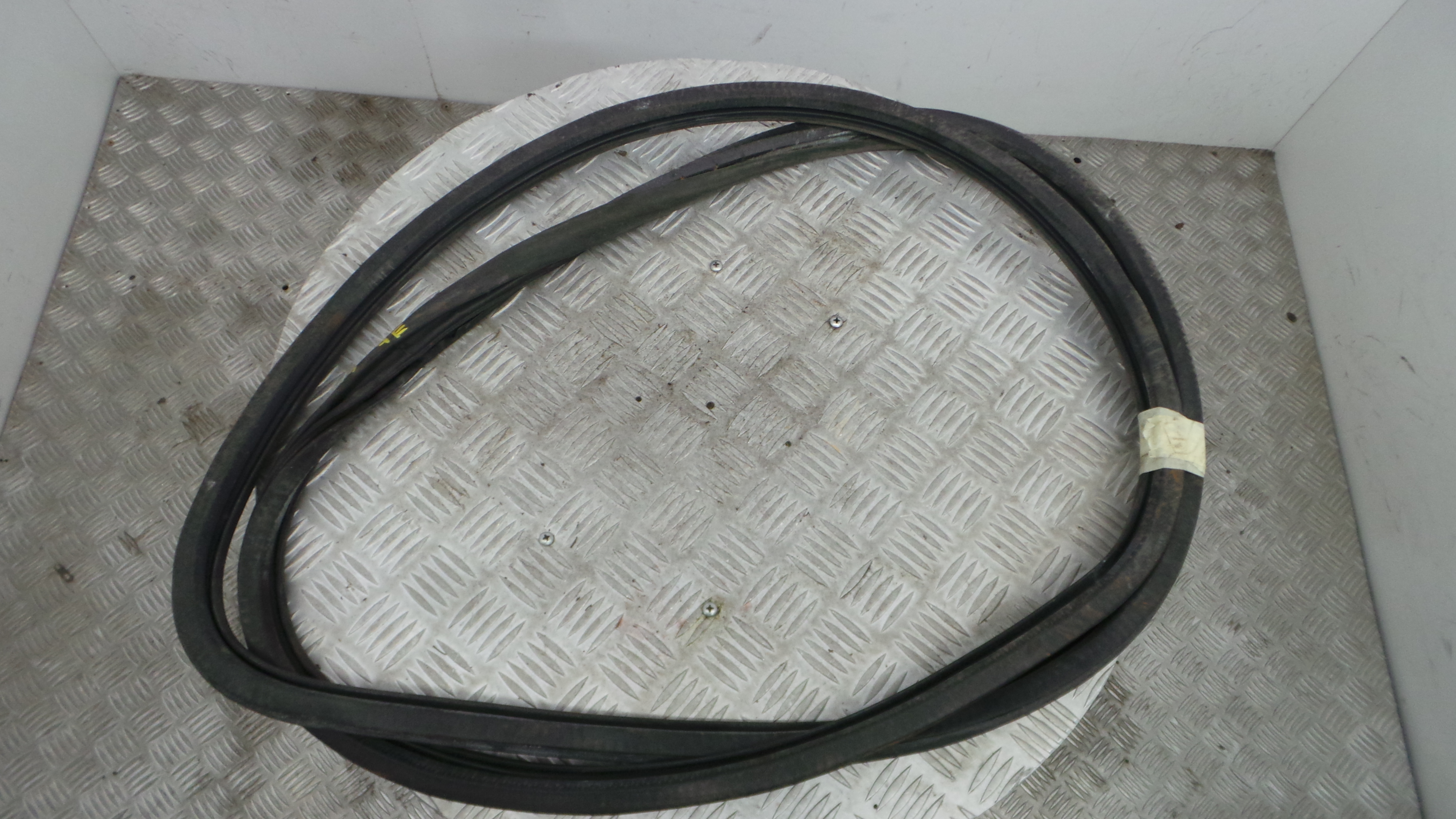 Borracha Porta Frente Esquerda 9675519980 - PEUGEOT 308 II (LB_, LP_, LW_, LH_, L3_)-36909293