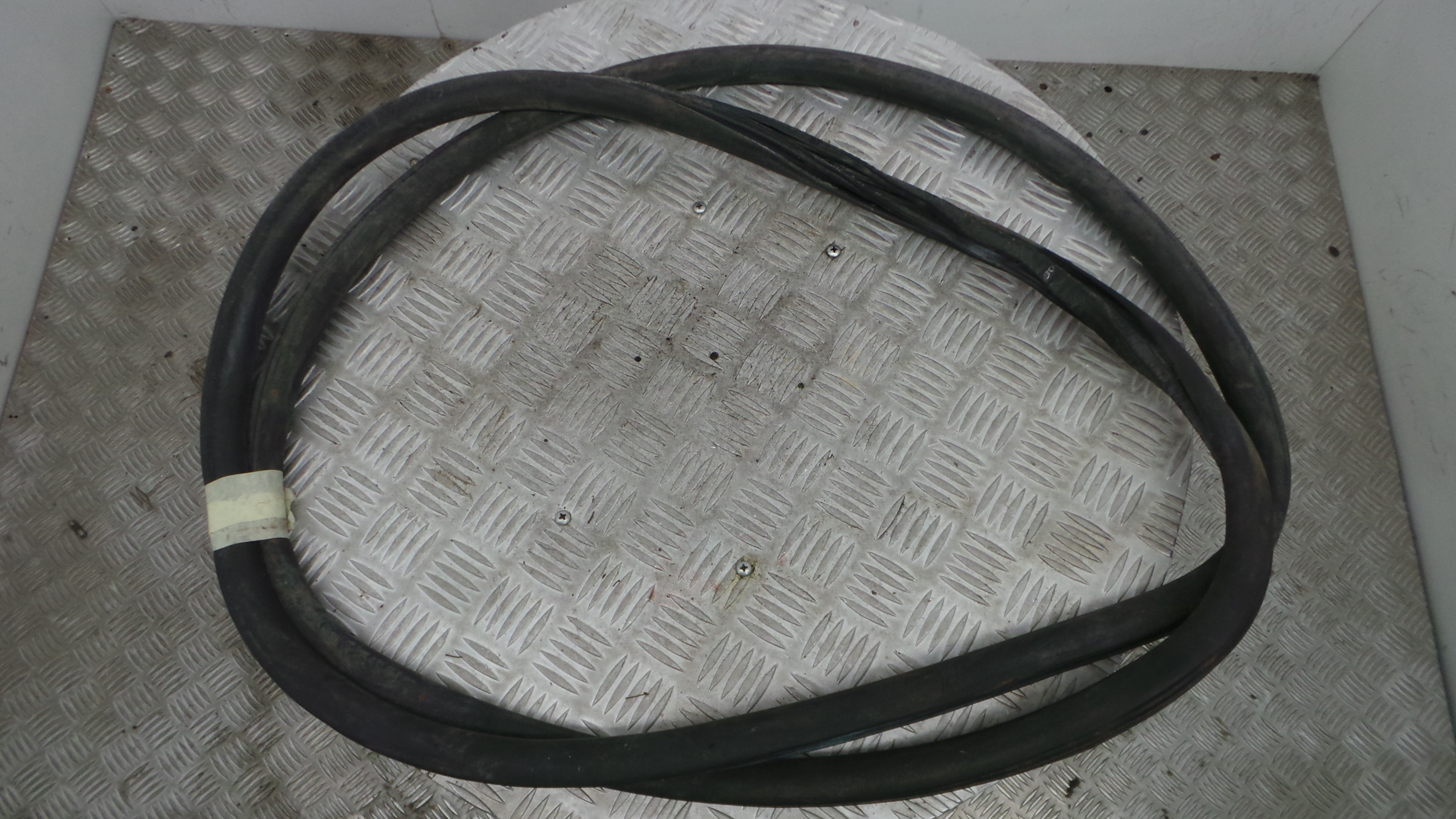 Borracha Porta Frente Esquerda 9675519980 - PEUGEOT 308 II (LB_, LP_, LW_, LH_, L3_)-36909293