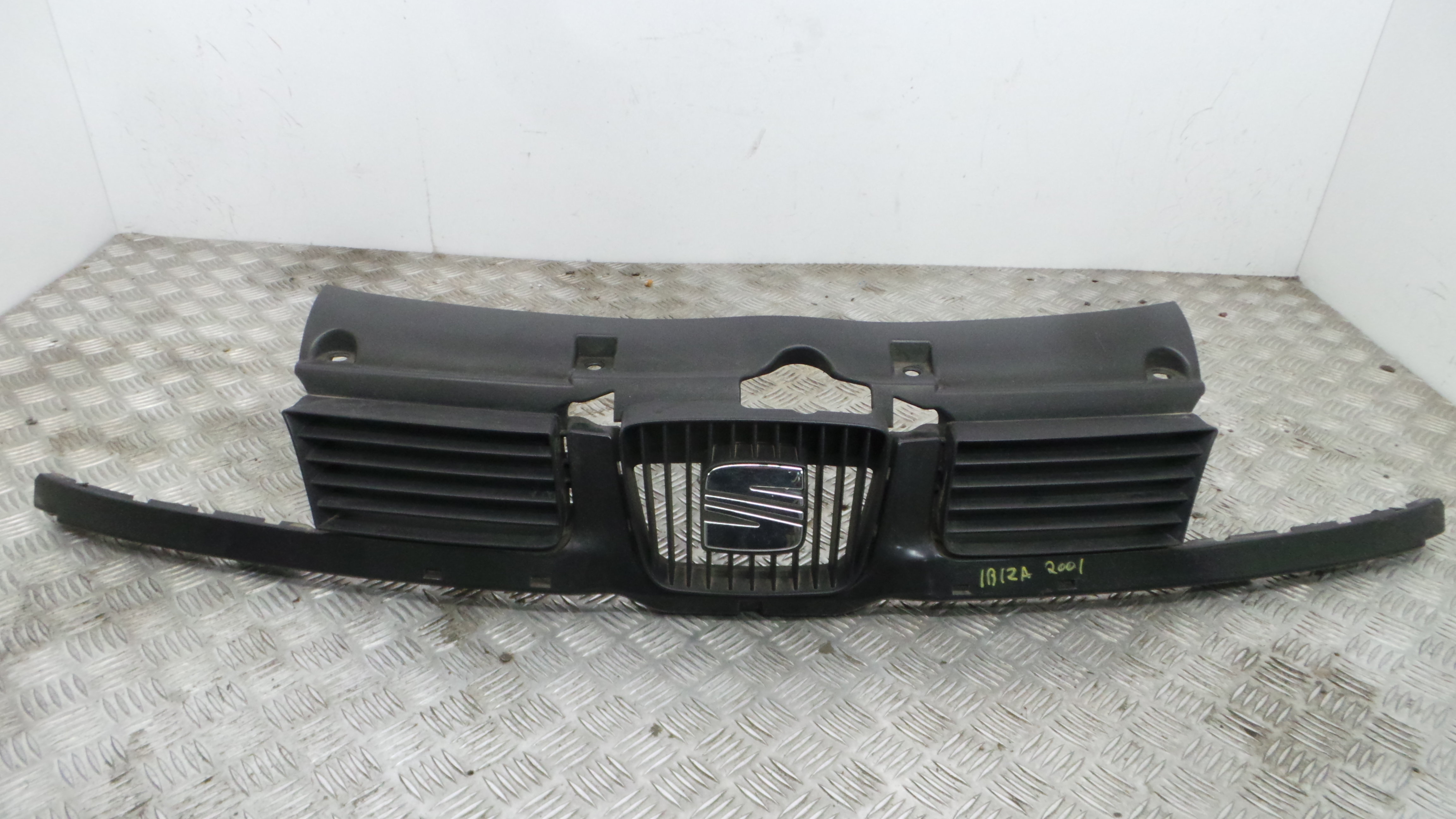 Grelha da Frente 170-64 - SEAT IBIZA II (6K1), IBIZA Mk II (6K1)-36909358
