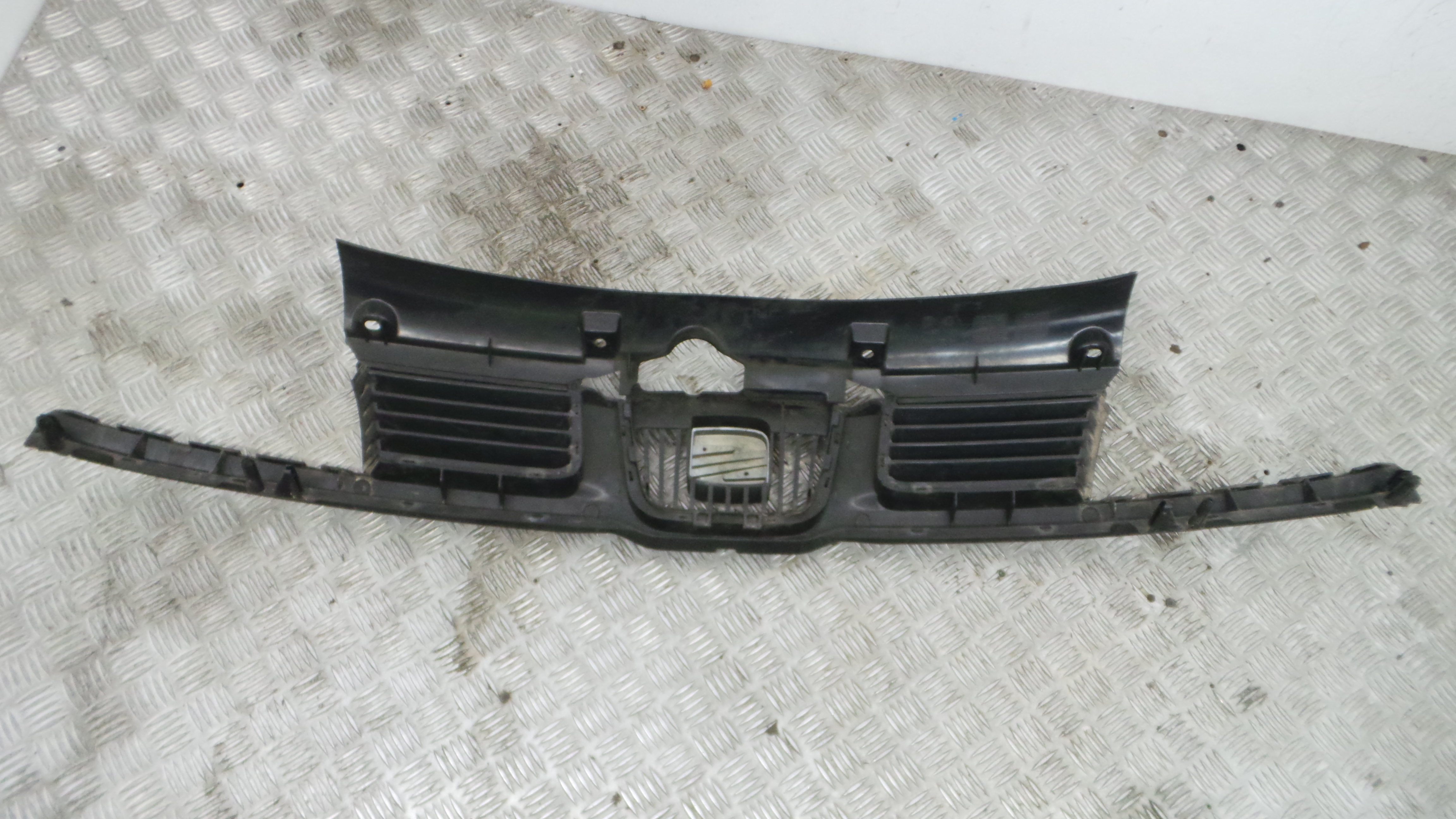 Grelha da Frente 170-64 - SEAT IBIZA II (6K1), IBIZA Mk II (6K1)-36909358