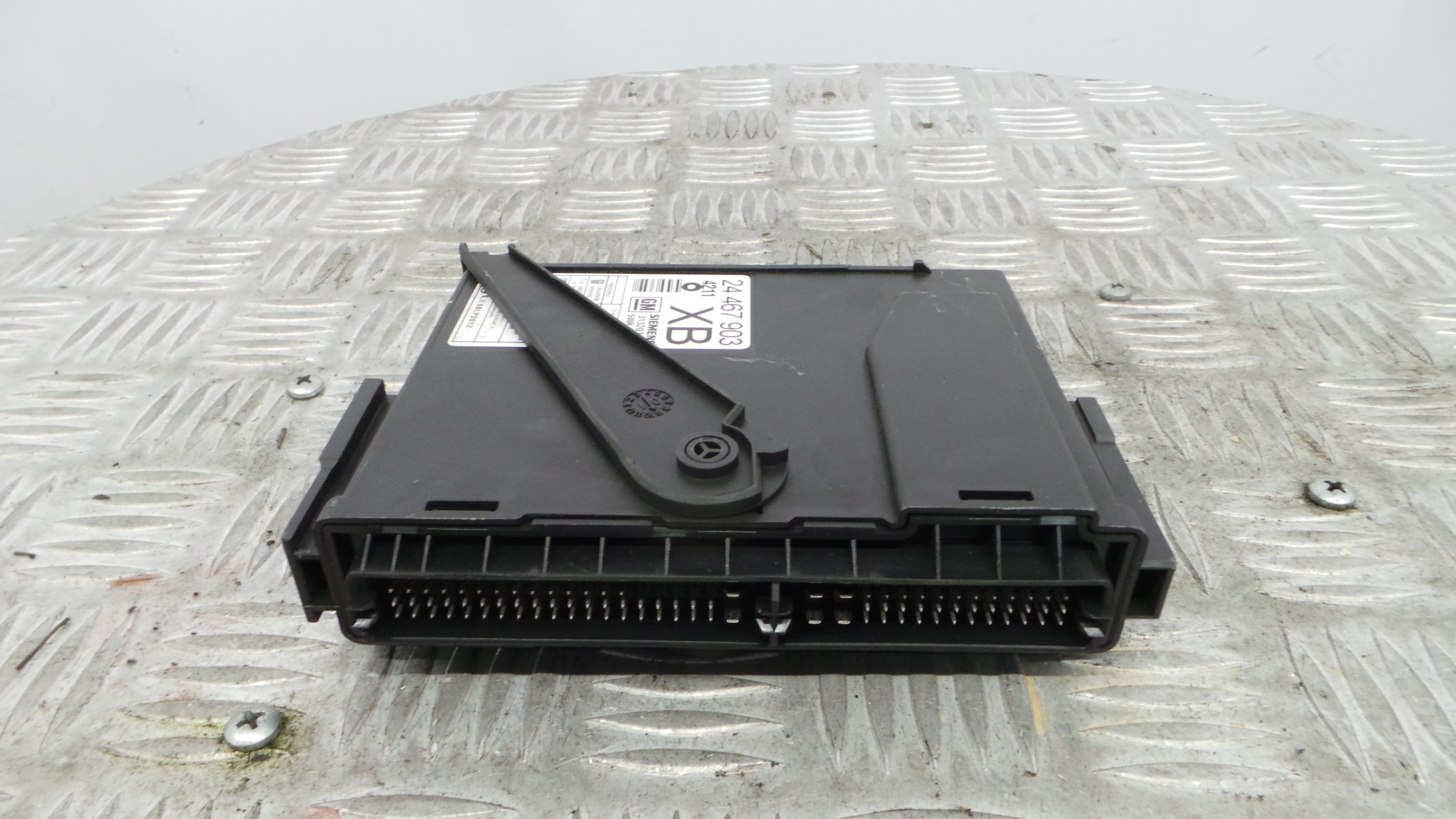Modulo Electrónico 24467903 - OPEL CORSA C (X01)-36911827