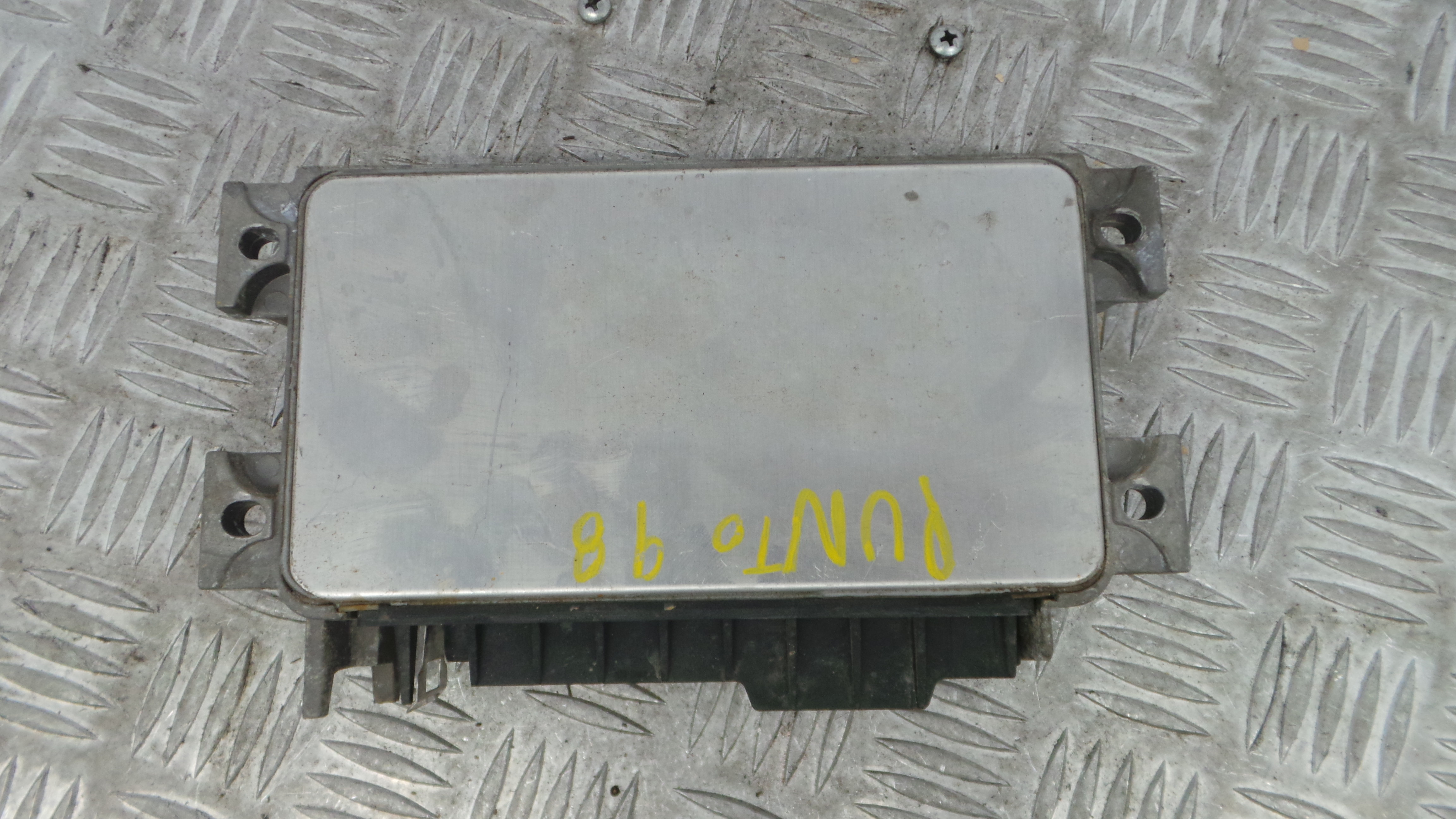 Centralina do Motor IAW16F.EB - FIAT PUNTO (176_)-36911903