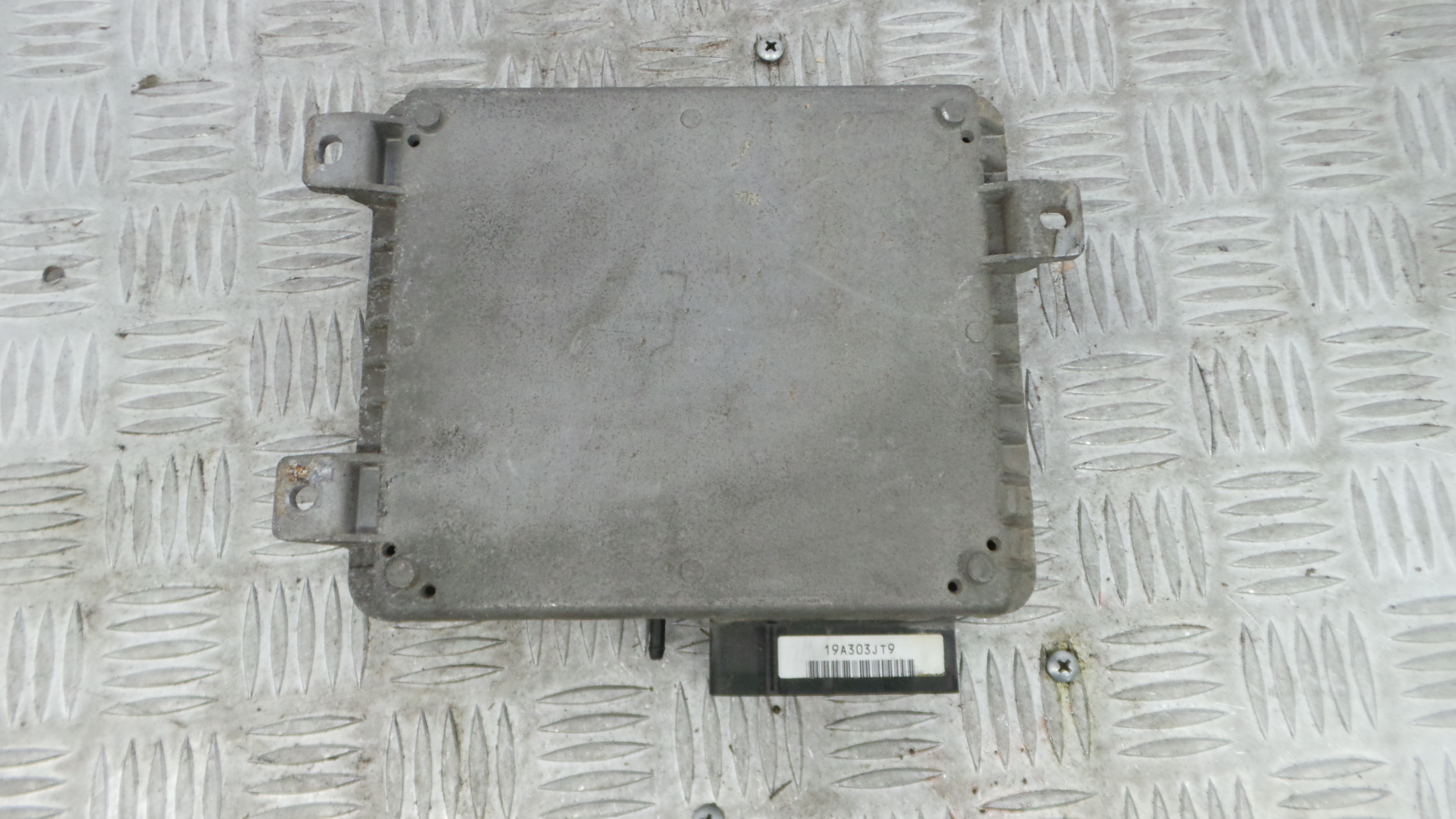 Centralina do Motor MKC104022 - ROVER 400 II Hatchback (RT)-36911917