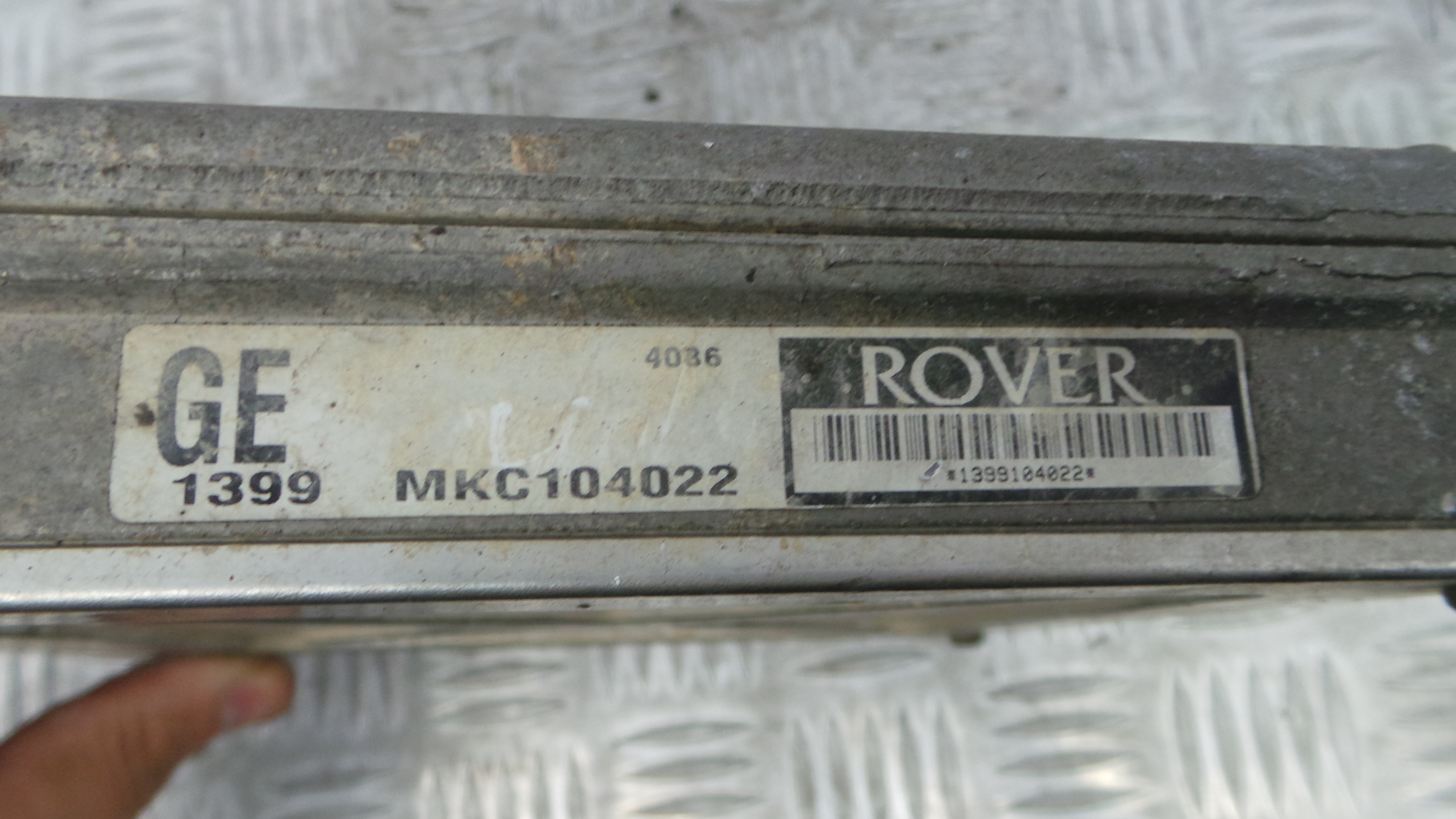 Centralina do Motor MKC104022 - ROVER 400 II Hatchback (RT)-36911917