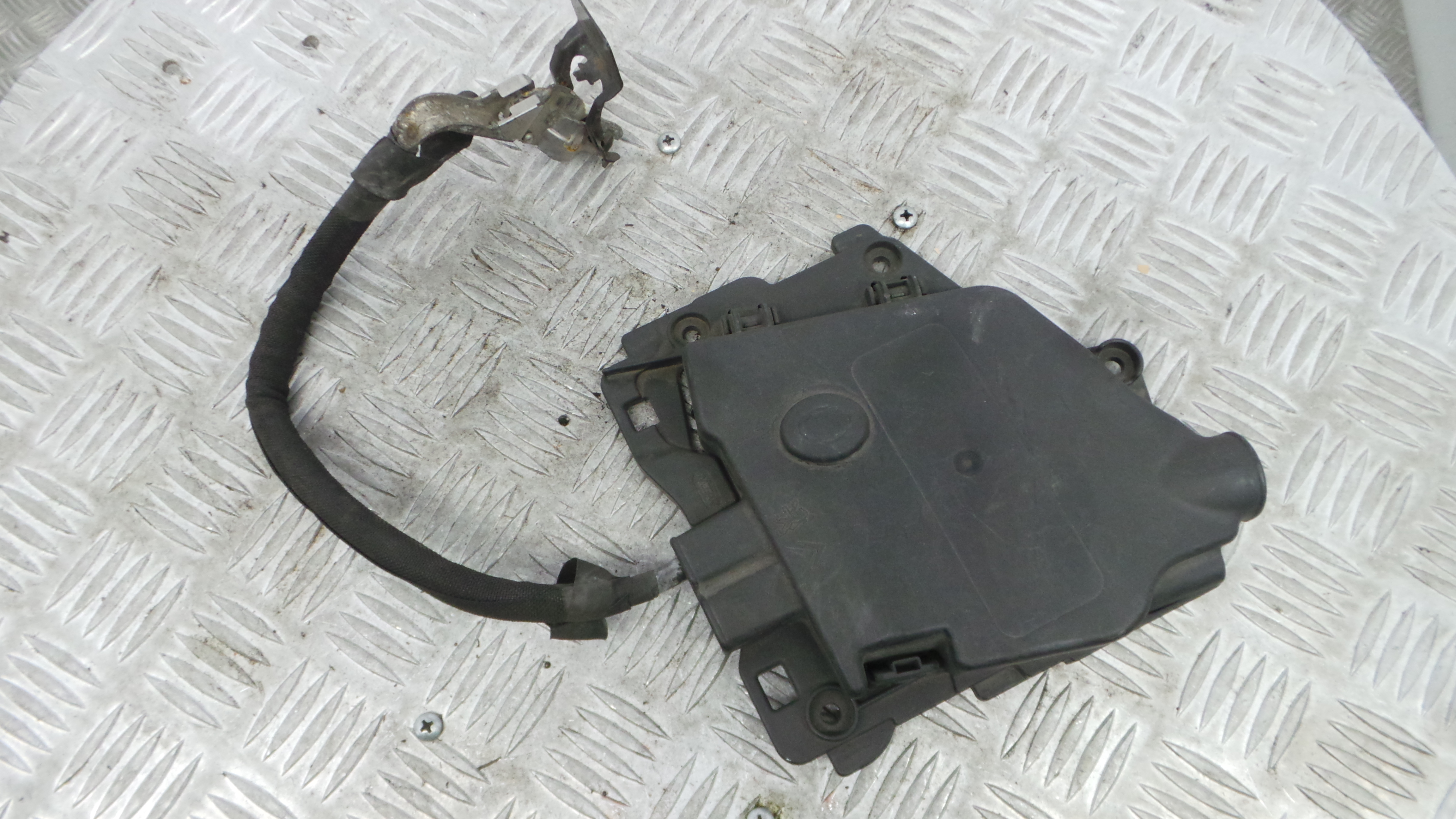 Caixa dos Fusíveis / BSI / UCH / SAM 9801148280 - CITROËN C3 II (SC_)-36912414