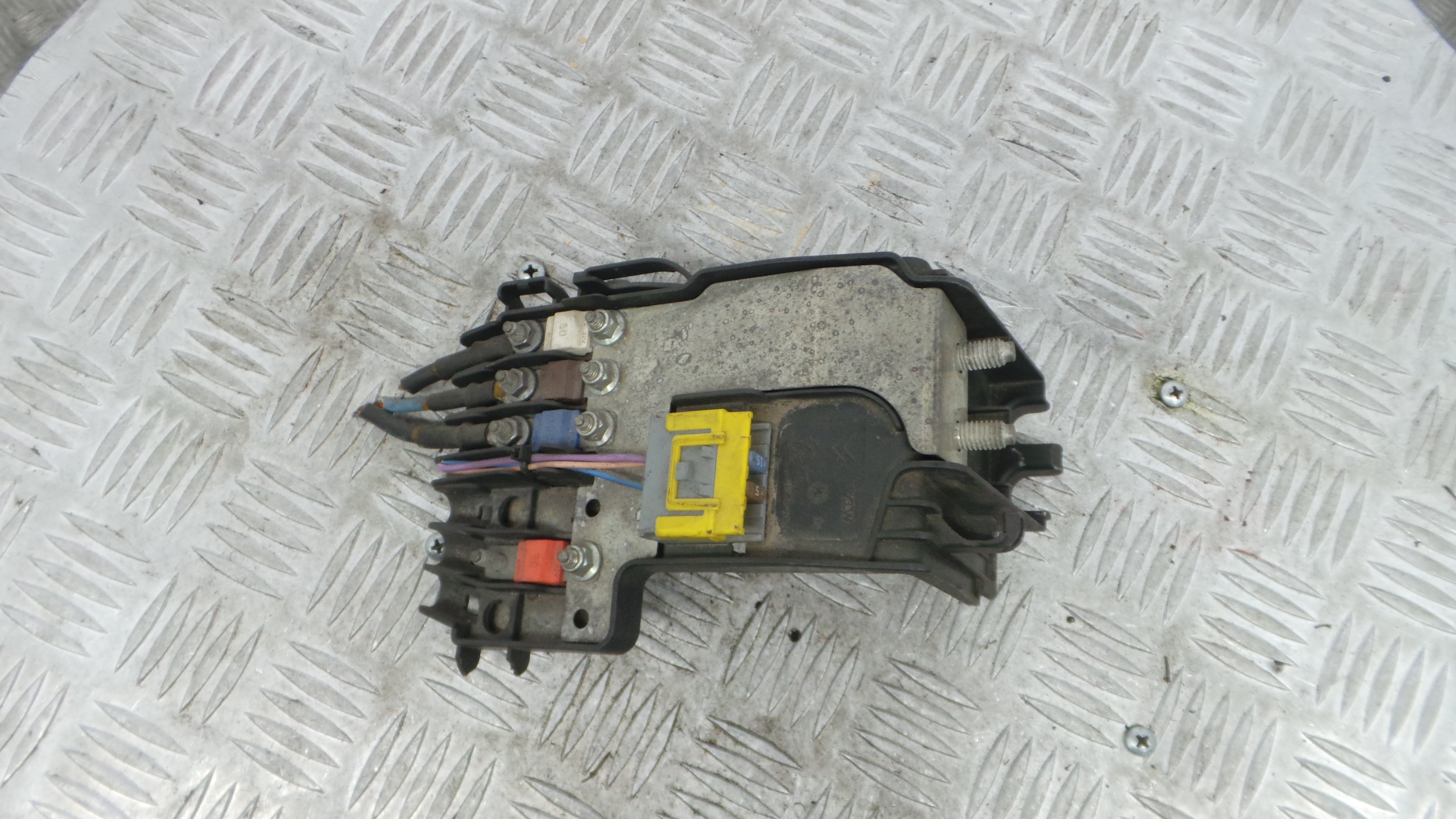 Caixa dos Fusíveis / BSI / UCH / SAM 9660222380 - CITROËN BERLINGO Caixa/monovolume (B9)-36912487 Caixa dos Fusíveis / BSI / UCH / SAM 9660222380 - CITROËN BERLINGO Caixa/monovolume (B9)-36912487