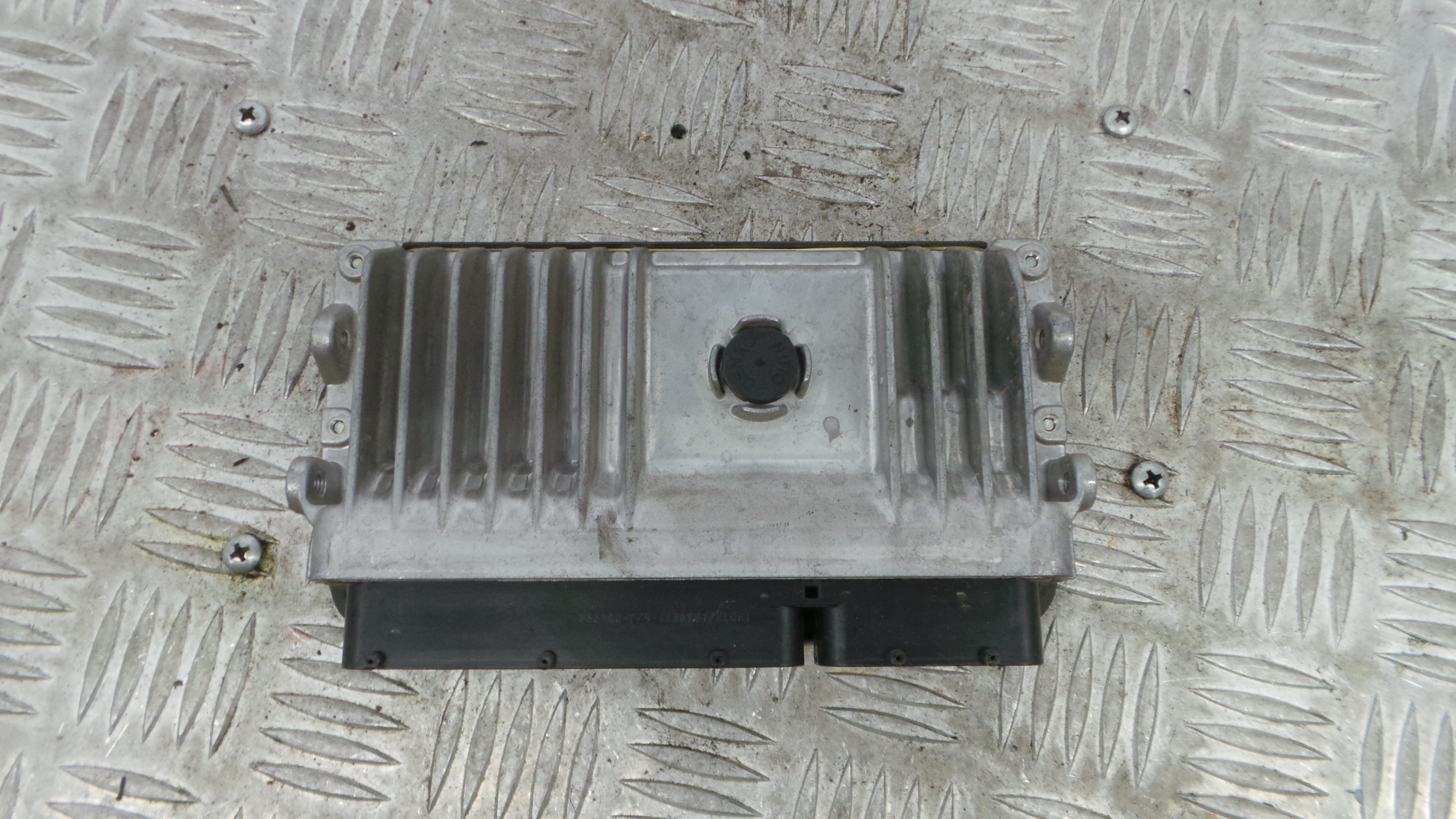 Centralina do Motor 89661-0U140 - TOYOTA YARIS (_P15_)-36912557