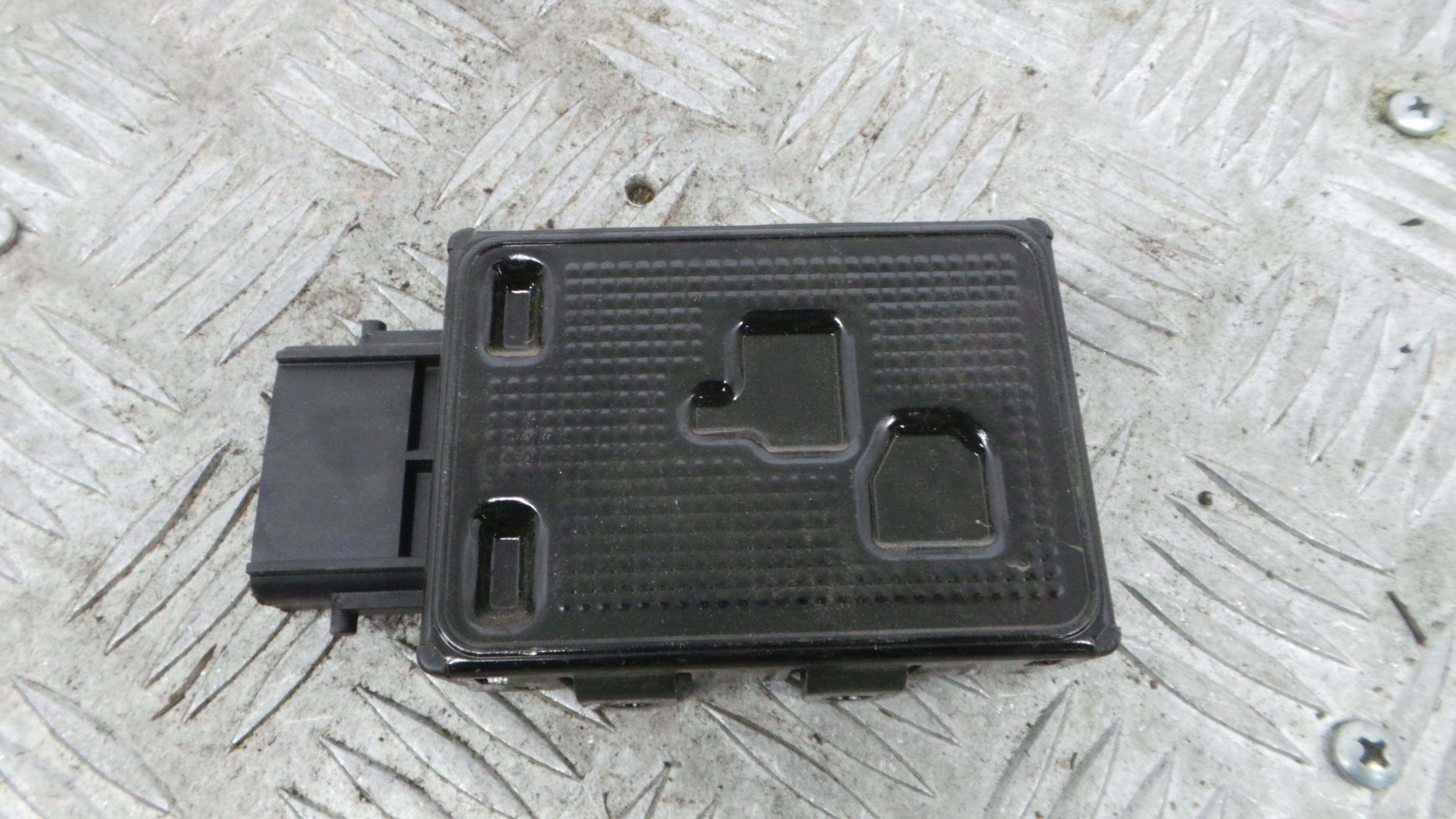 Modulo Electrónico VPBBFF-9D370-AD - TOYOTA YARIS (_P15_)-36915230