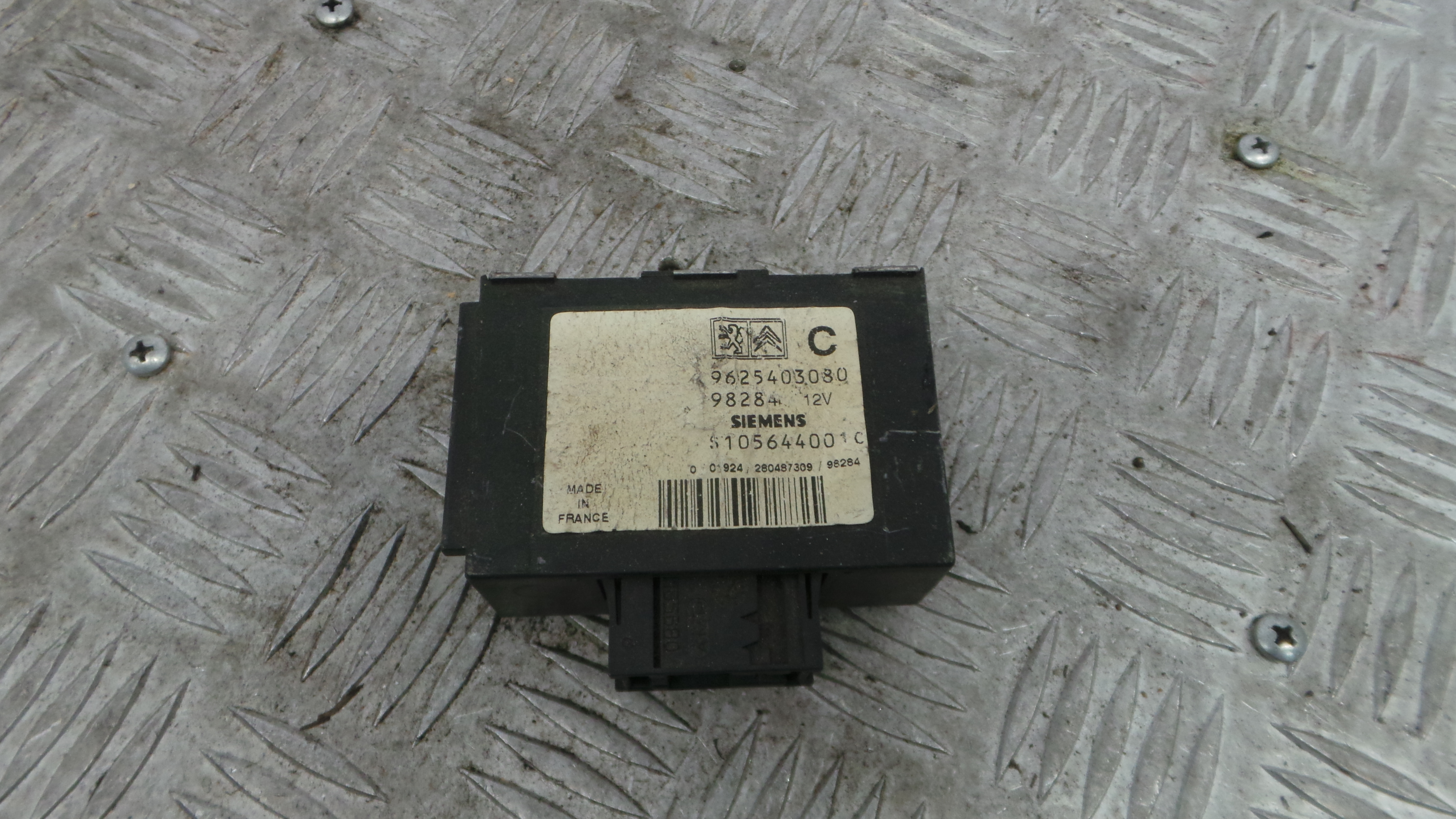 Centralina do Fecho Central 9625403080 - PEUGEOT 306 Caixa/Combi (N_, 7_)-36915233 Centralina do Fecho Central 9625403080 - PEUGEOT 306 Caixa/Combi (N_, 7_)-36915233