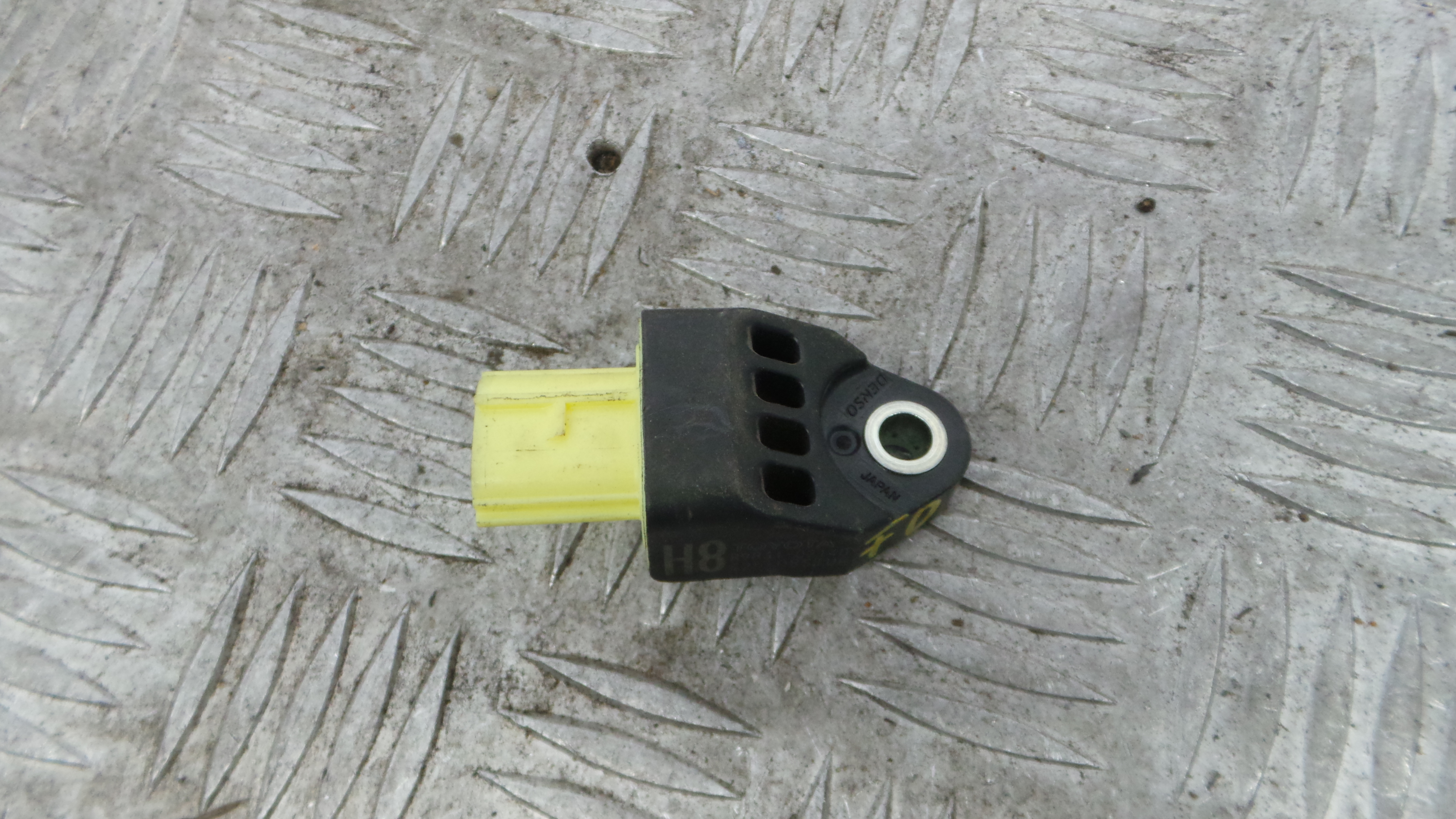 Sensor de Airbag 89831-02140 - TOYOTA YARIS (_P15_)-36915393 Sensor de Airbag 89831-02140 - TOYOTA YARIS (_P15_)-36915393