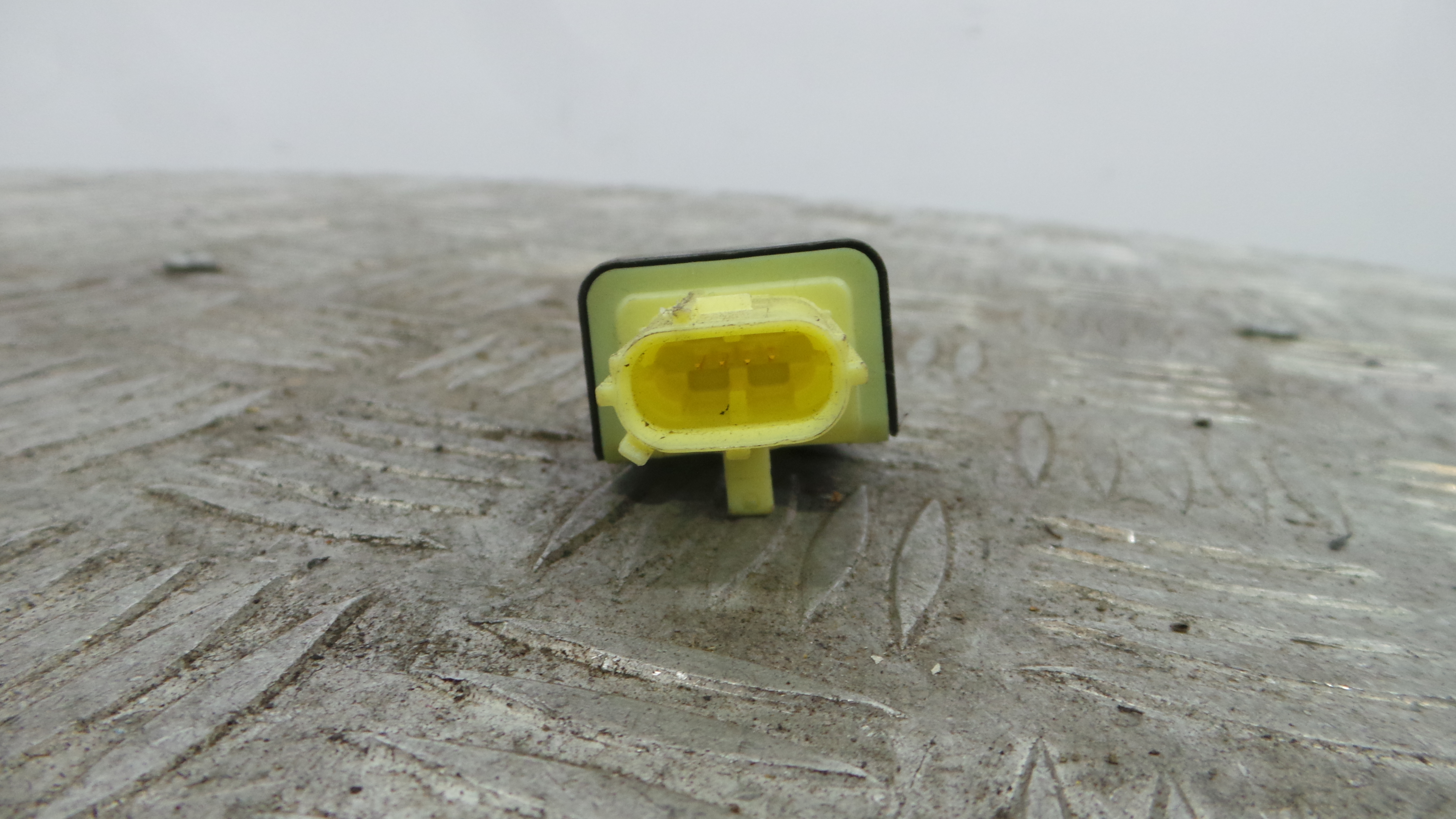 Sensor de Airbag 89831-02140 - TOYOTA YARIS (_P15_)-36915396