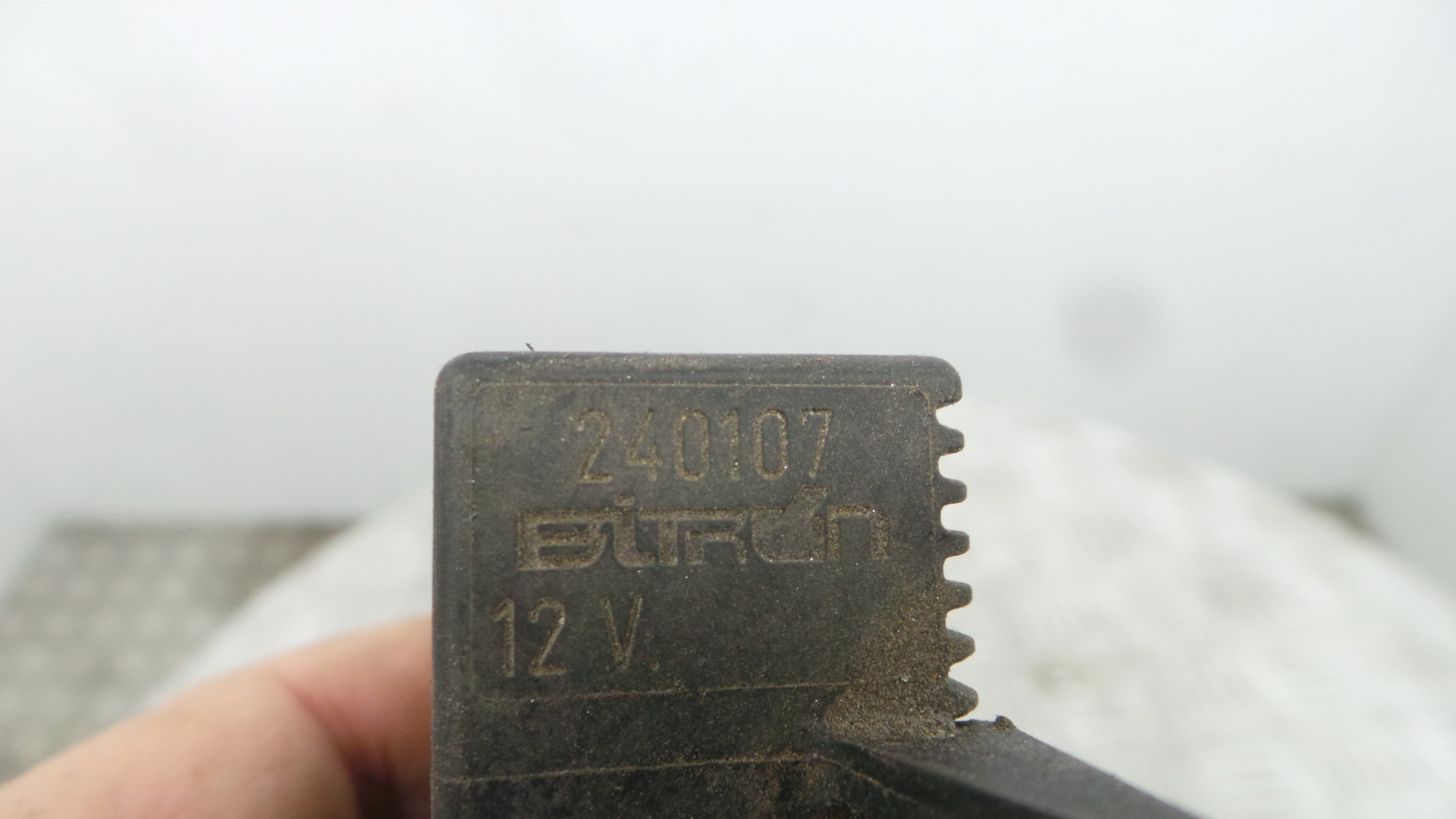 Relé 240107 - PEUGEOT 306 (7B, N3, N5)-36915478