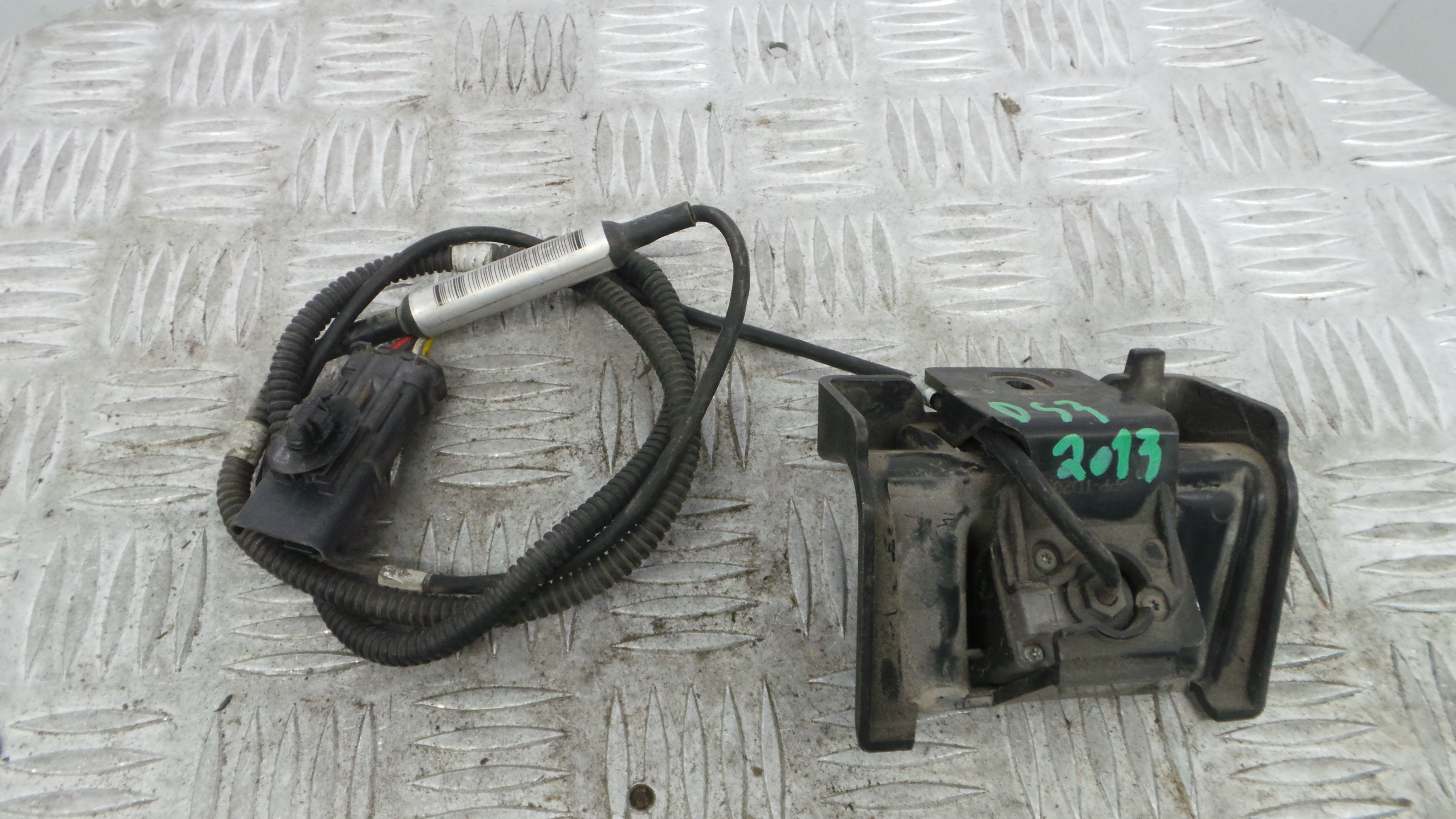 Câmara de Visão Traseira 9808095877 - CITROËN DS3 (SA_)-36915499