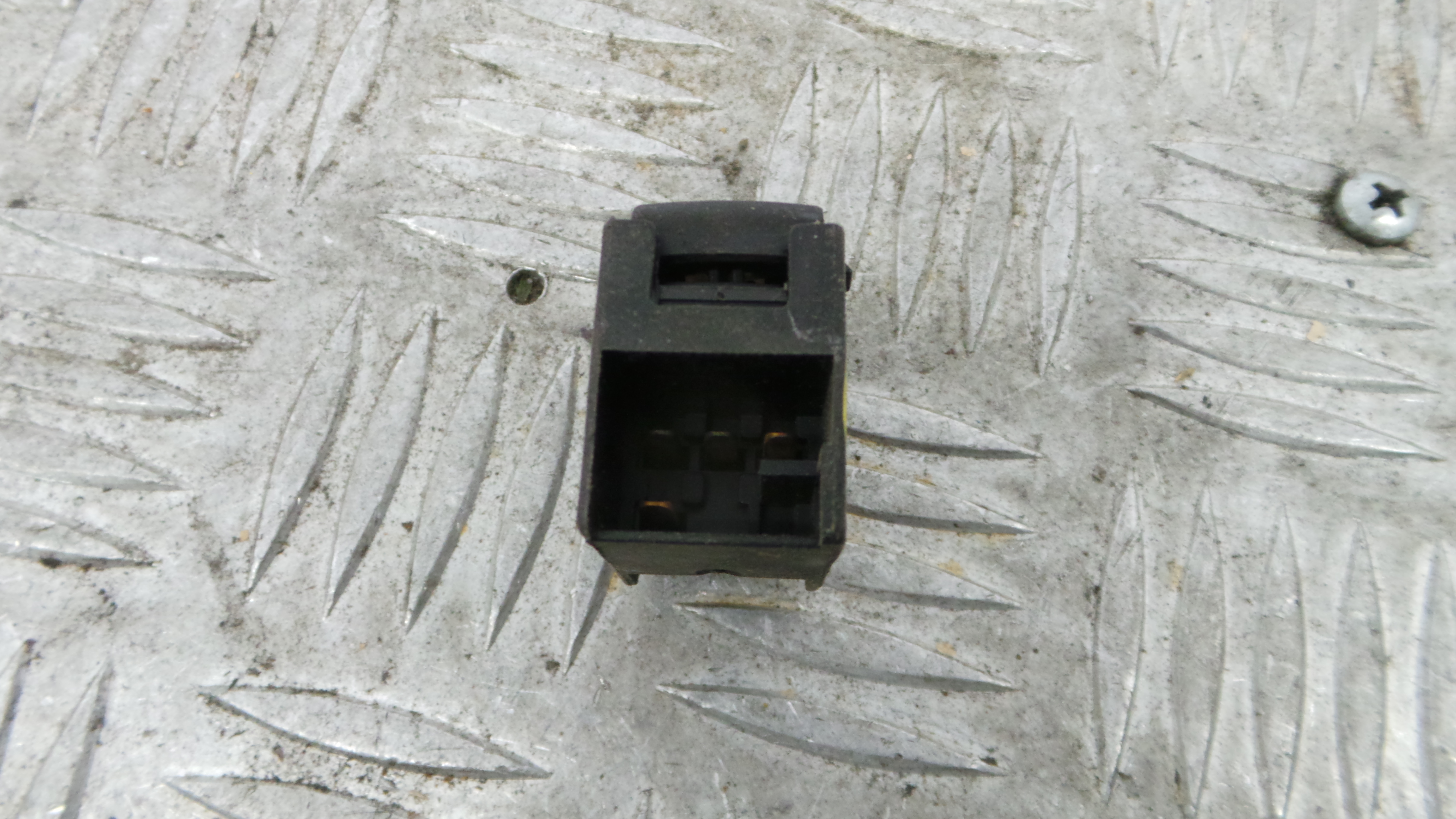 Interruptor / Comando Elevador Vidro Trás Dto 3B0959855B - VW GOLF IV (1J1), GOLF Mk IV (1J1)-36915759