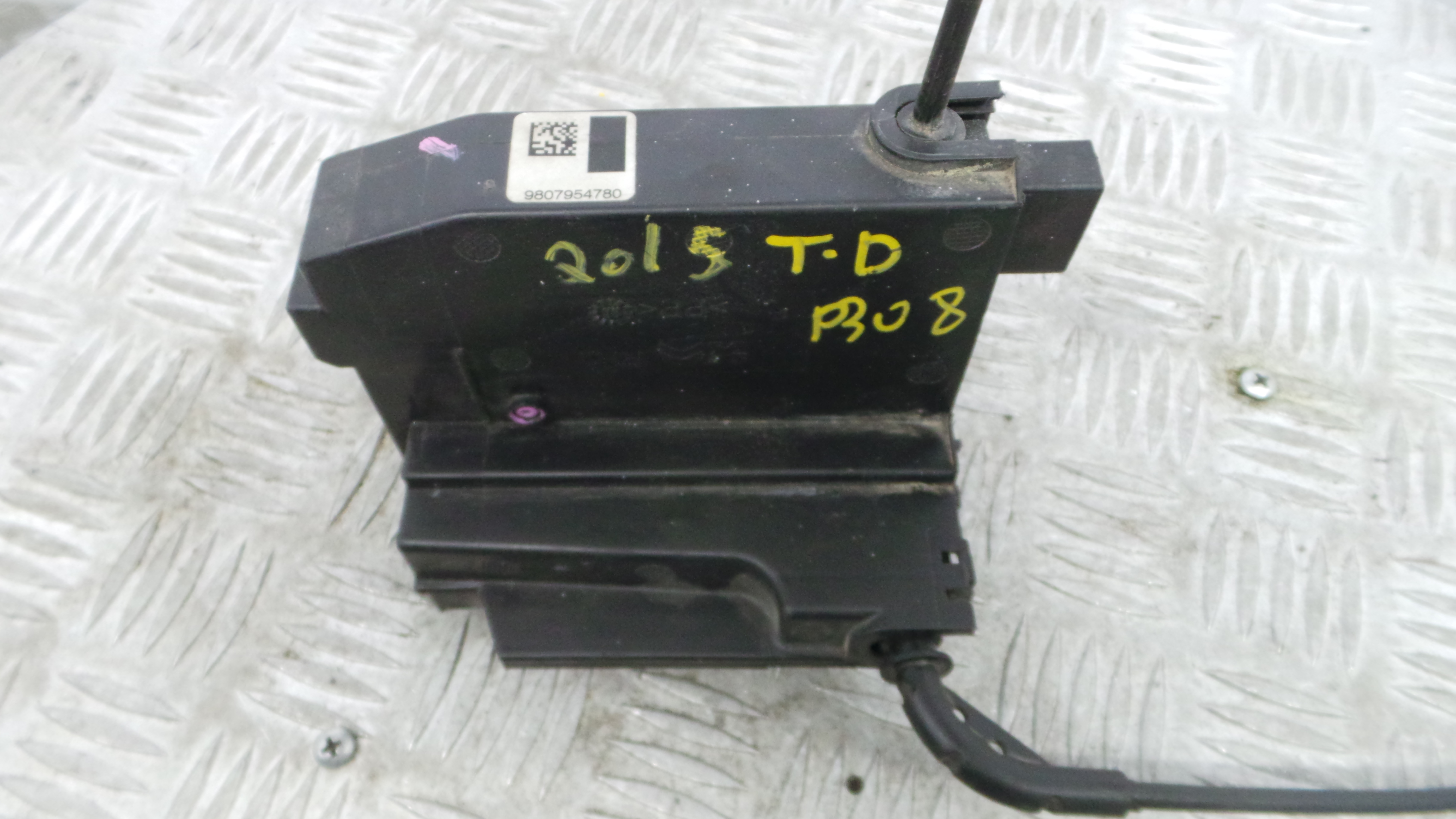 Fecho da Porta Trás Dto 9807954780 - PEUGEOT 308 II (LB_, LP_, LW_, LH_, L3_)-36920385