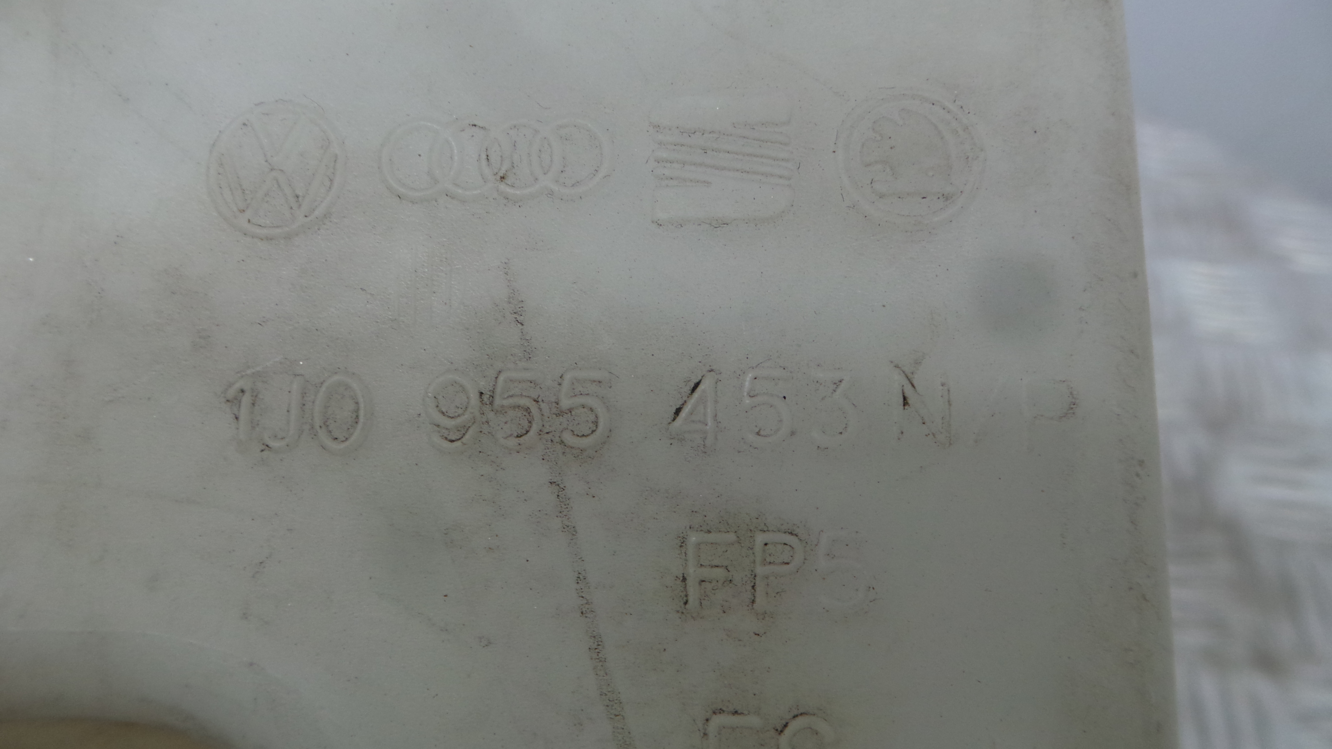 Deposito Reservatório Limpa Vidros Para Brisas 1J0955453N - AUDI A3 (8L1)-36920720